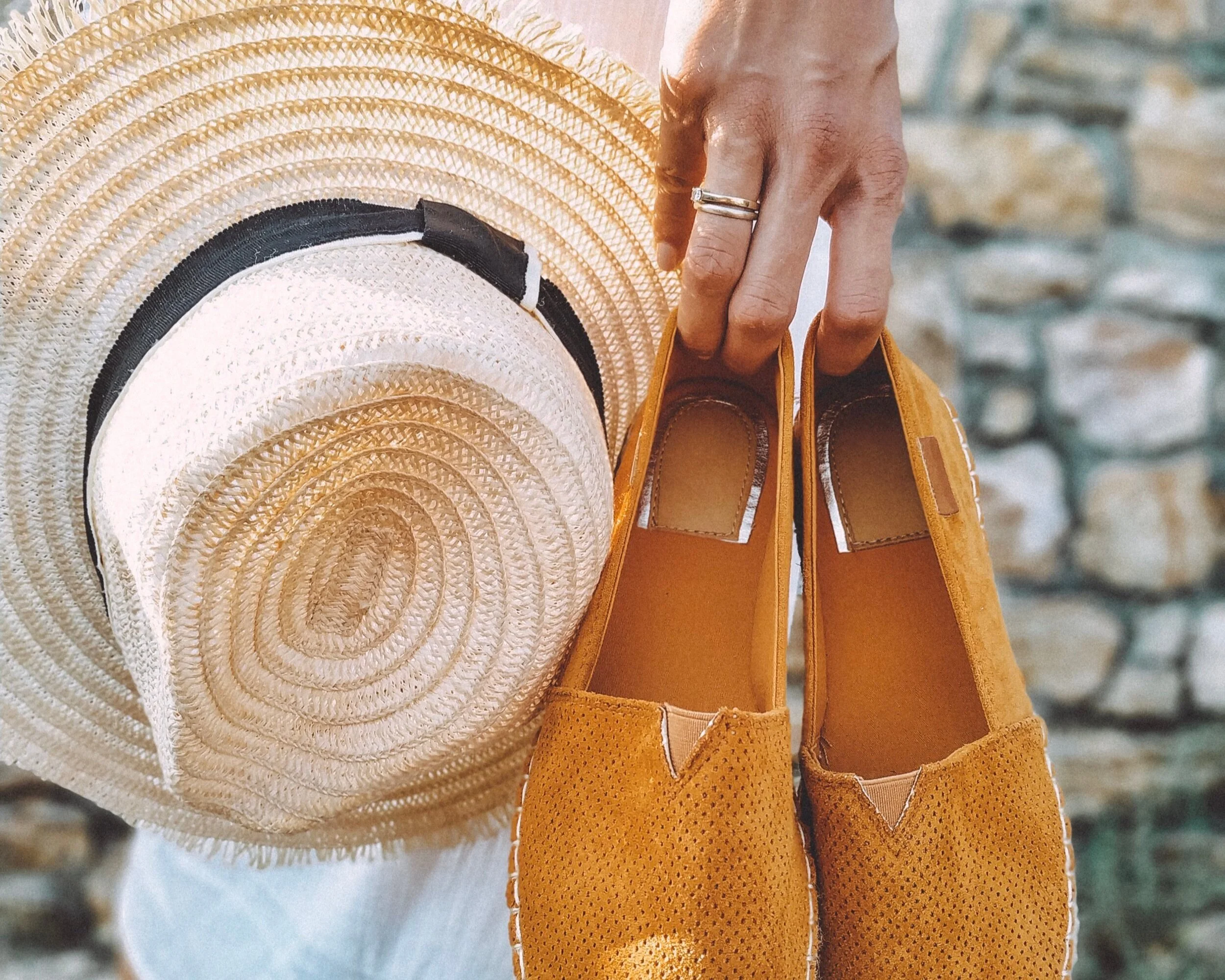 Νησιώτικος αέρας στο ντύσιμό σου