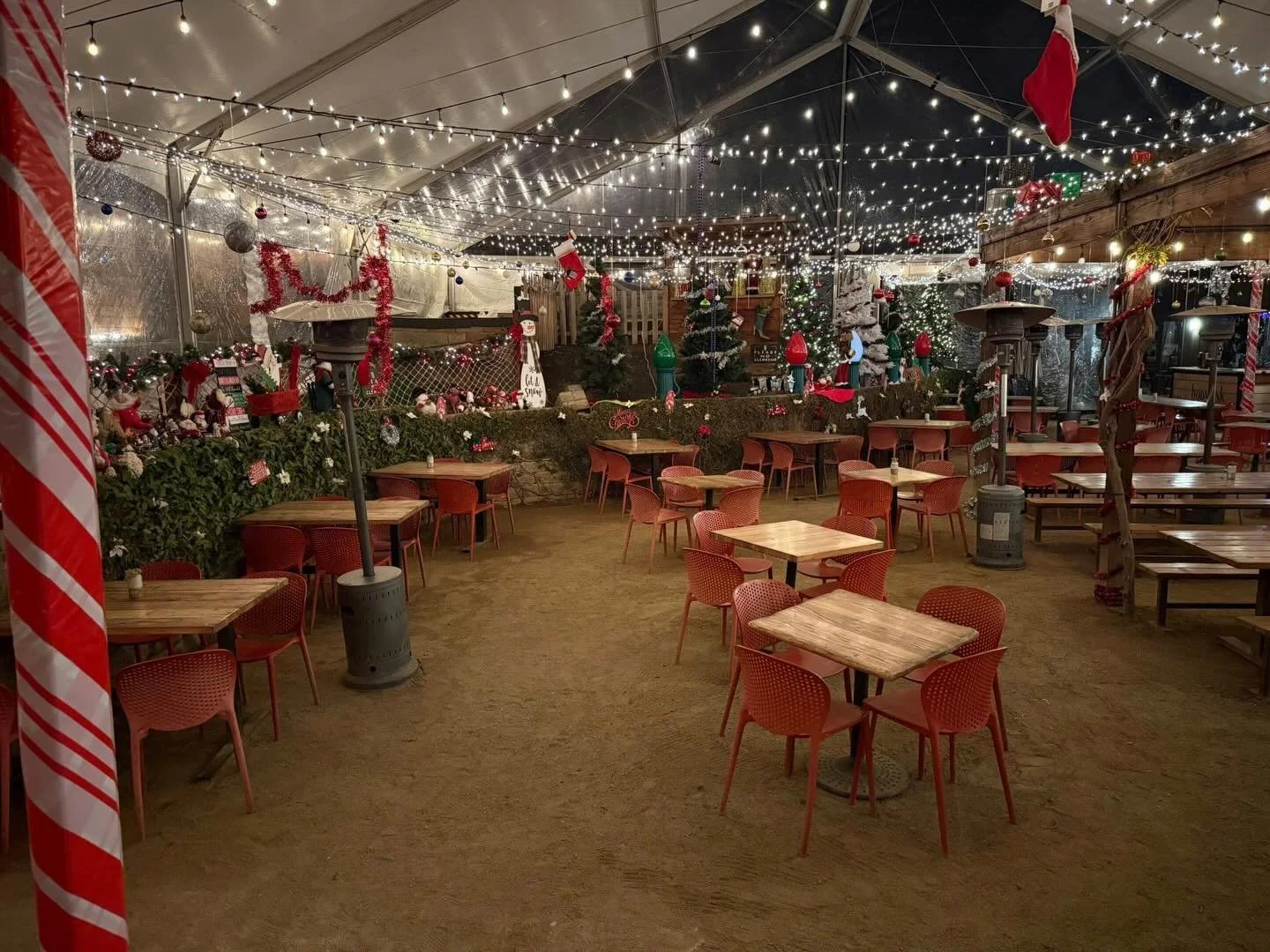 Welcome to HopMonk Christmas Wonderland @&nbsp;HopMonk Tavern Novato!

Our entire restaurant has been transformed with YOUR donated holiday decorations, and it truly looks amazing. You all wanted a Brewsters in Novato, we did our best! The result is 