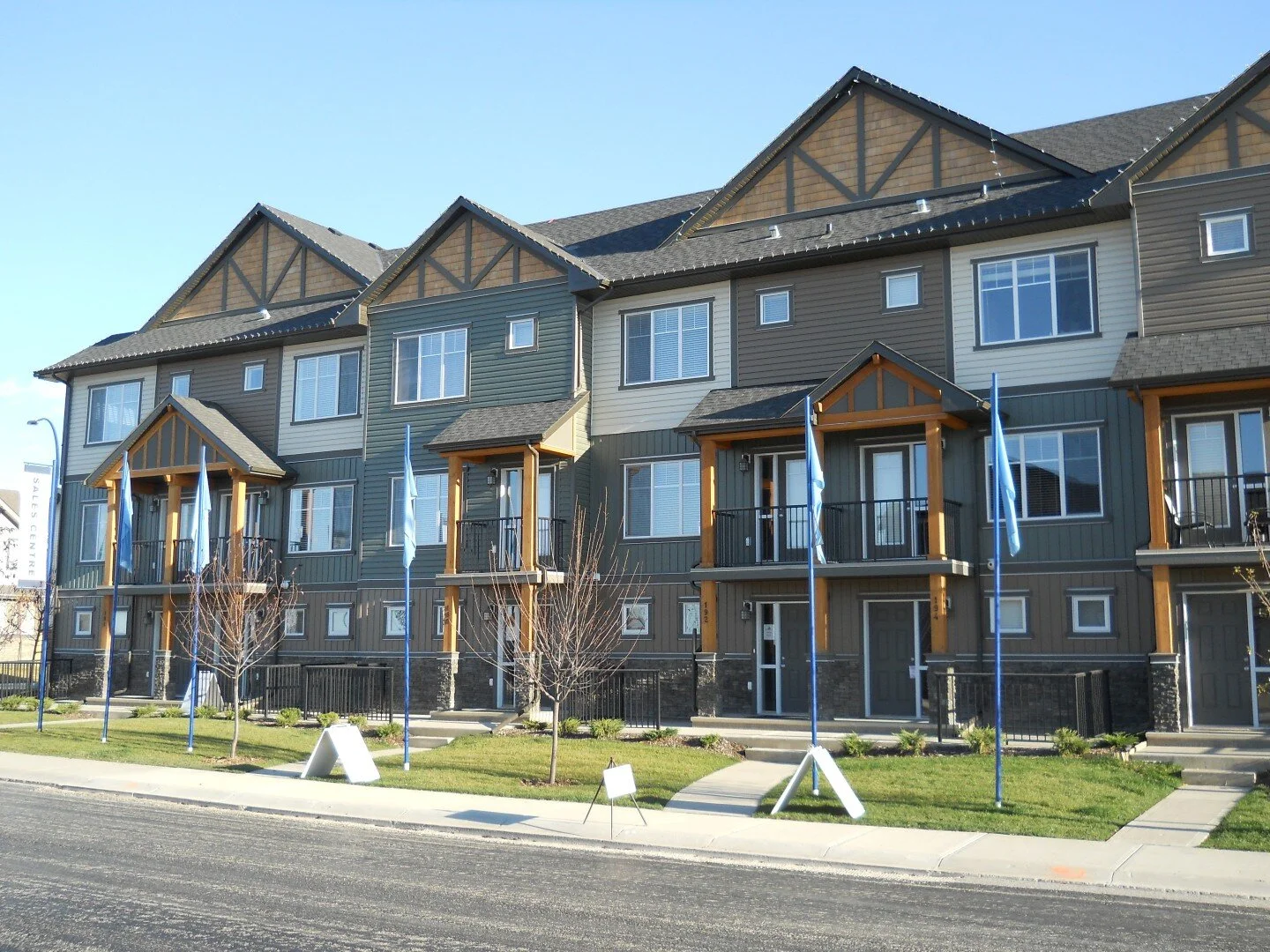 Skyview Townhomes — Wolsey Structural Engineering Ltd.