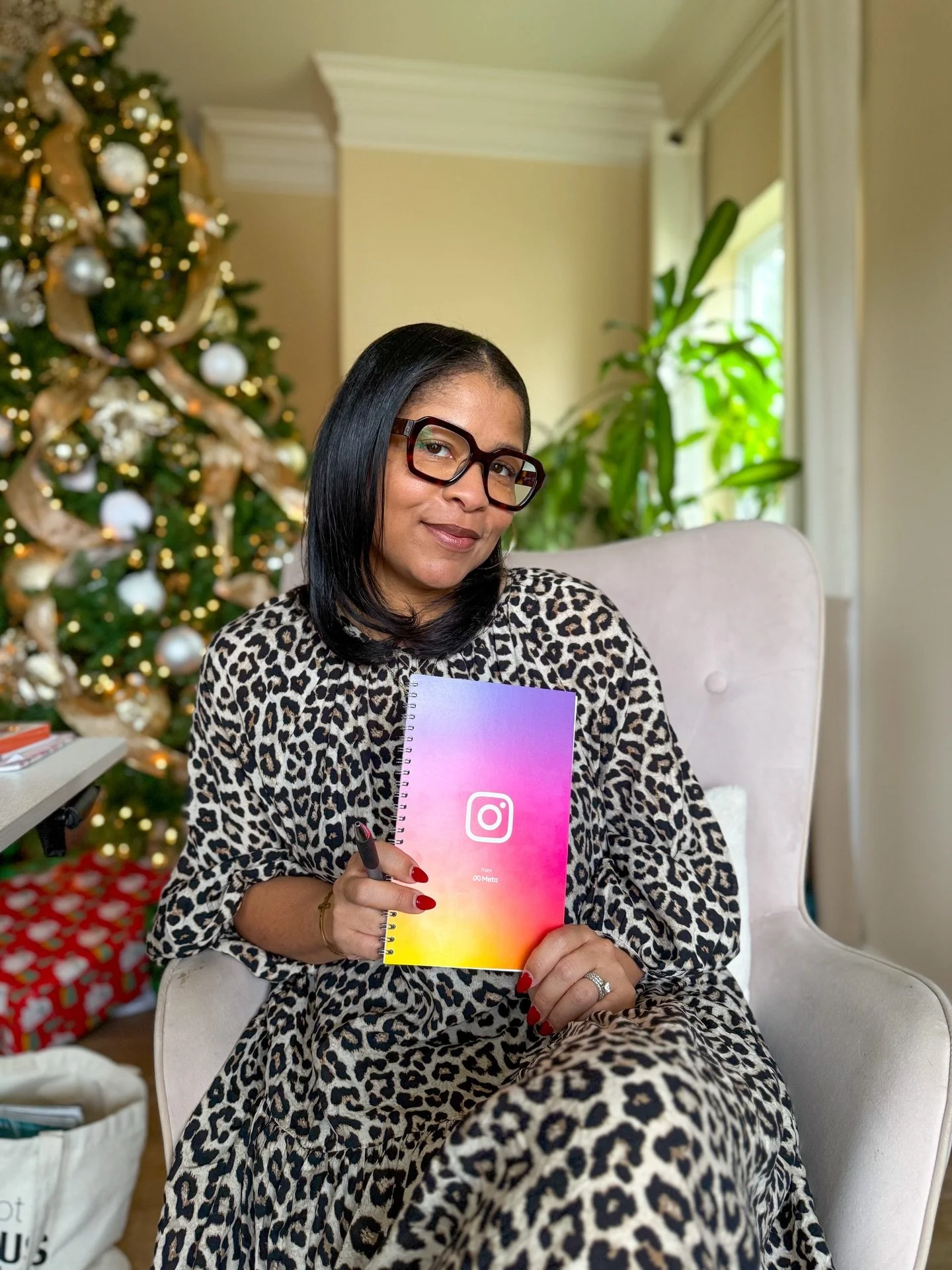 Hey y&rsquo;all hey! Happy Sunday ✨a few reflections from the week&hellip;

- you don&rsquo;t have to show up perfectly
- grateful for good books and the gems they offer 
- what a blessing to be a blessing and what a blessing to also receive a blessi