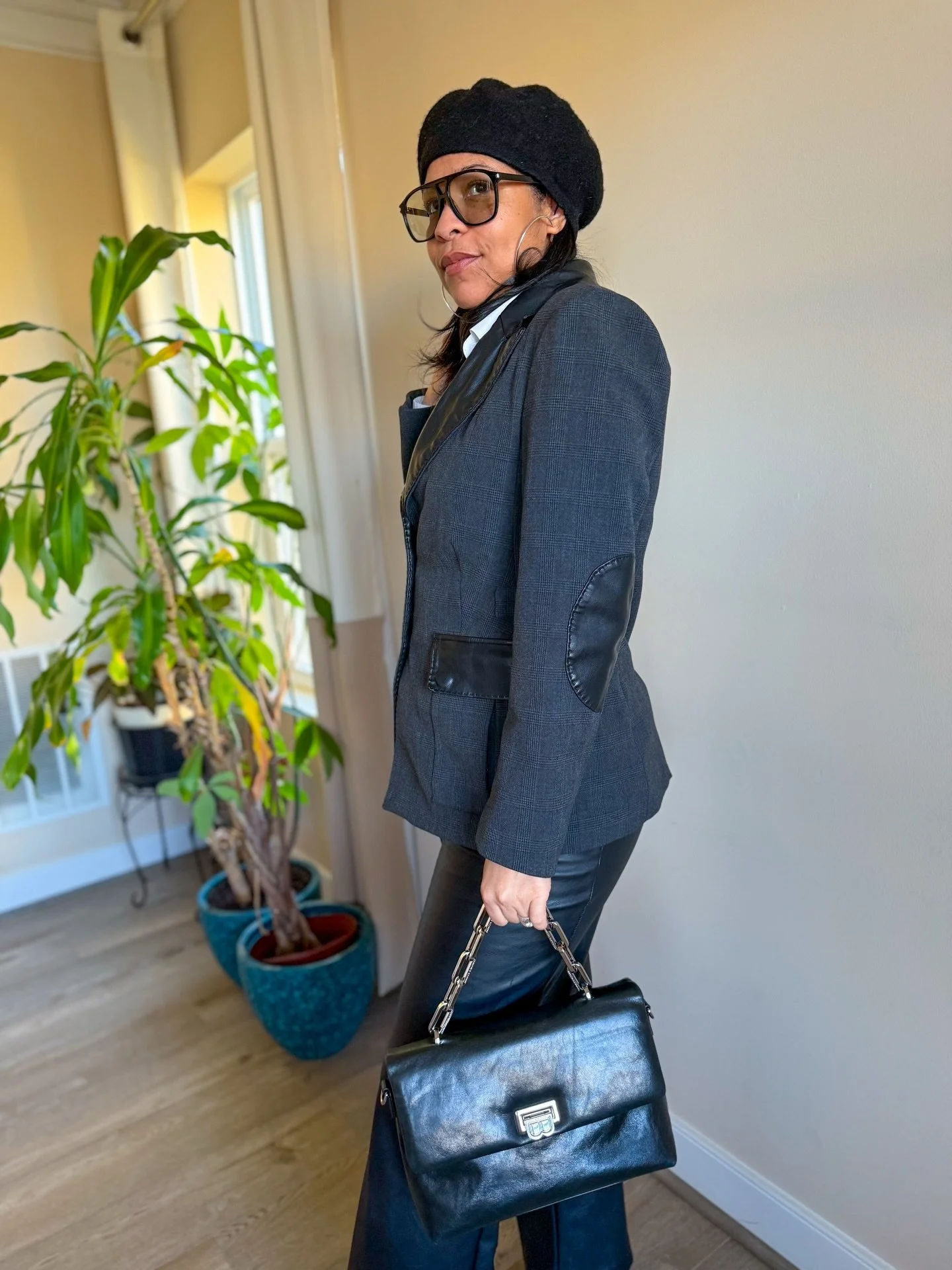 Hey y&rsquo;all, hey! Happy Monday ✨ Swipe for some reminders to take into the week. ⁠
⁠
How was your weekend?⁠
⁠
Comment SHOP below to receive a DM with the link to this look.