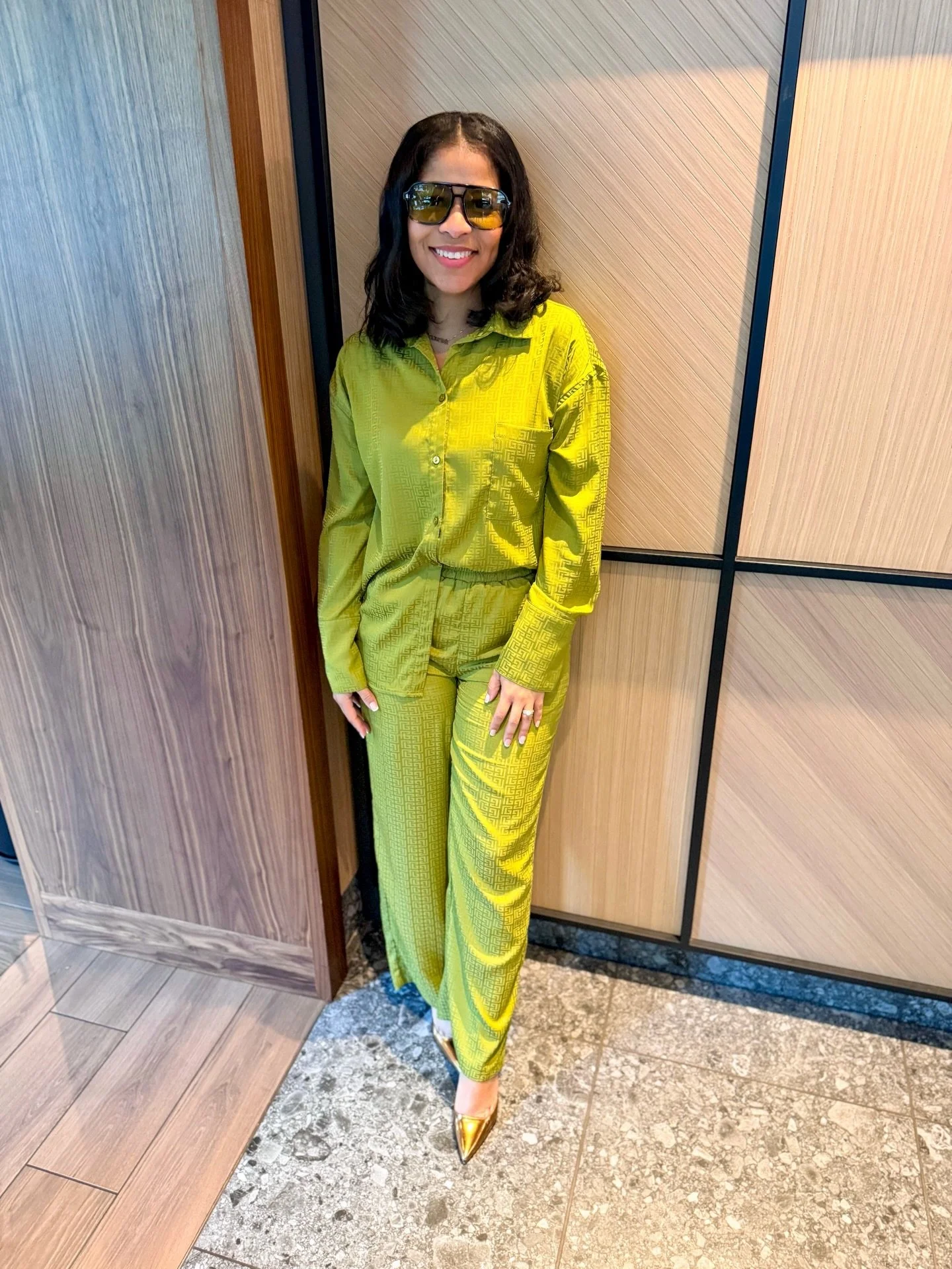 A Joyous Easter ✝️

Drop a 🙌🏽 if you&rsquo;re thankful He got up!

Comment SHOP for a link to me and the twins Easter looks.