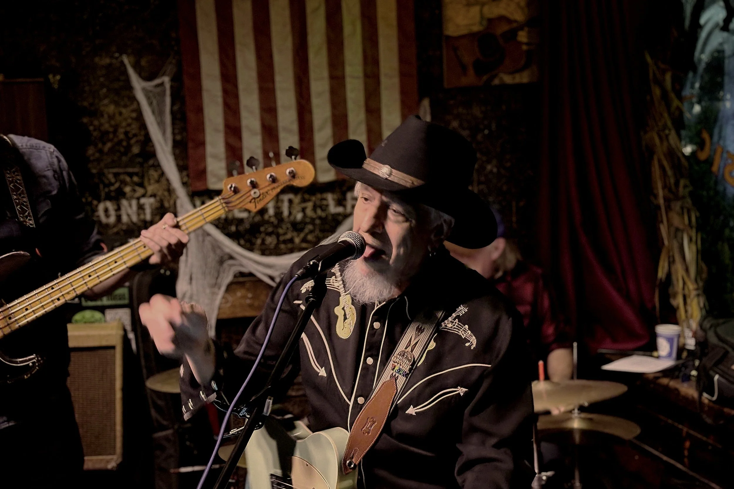 ALAN LEE &amp; THE WHISKEY BUMPS 
