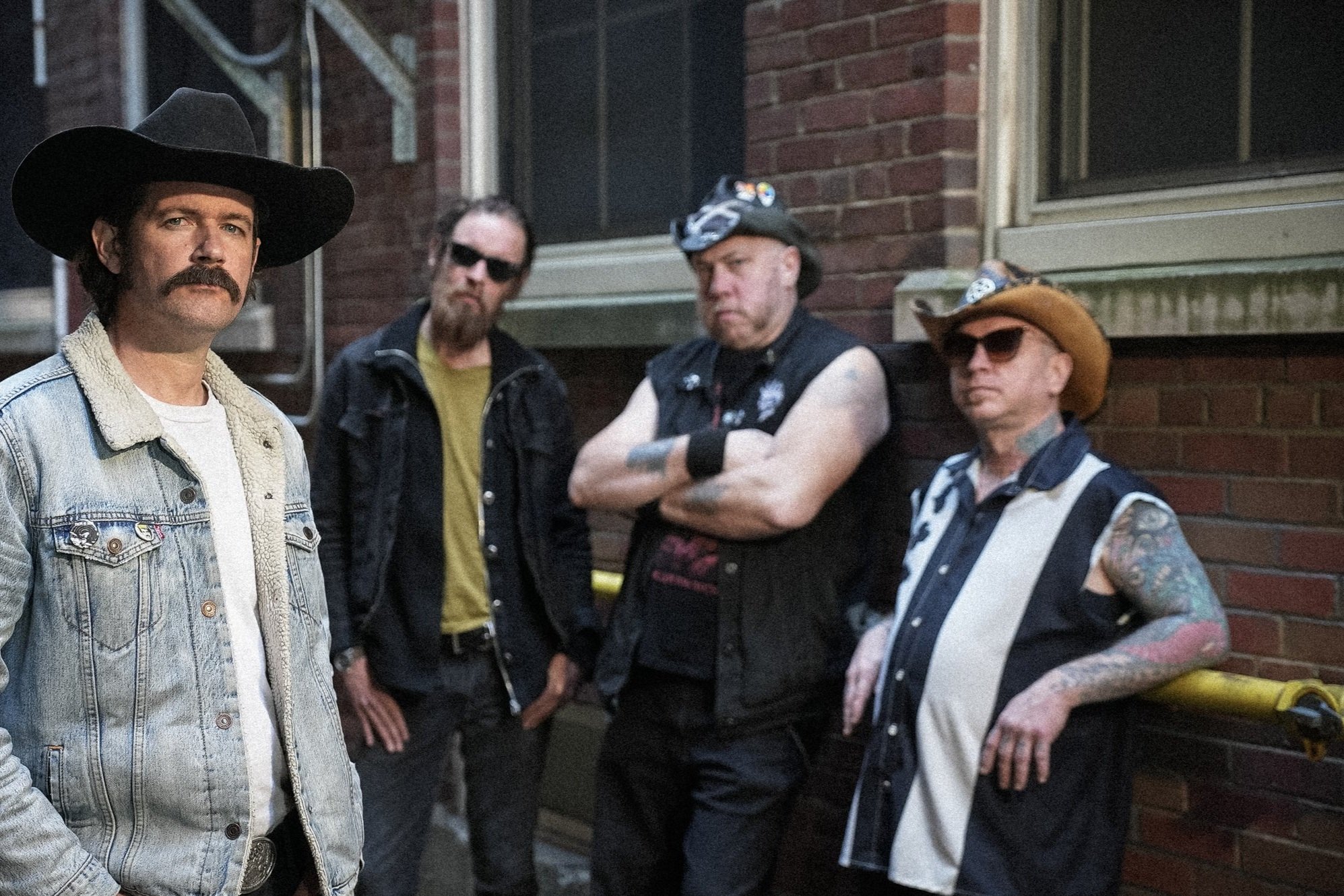 DREW KIDDO &amp; THE BLACKOUTS