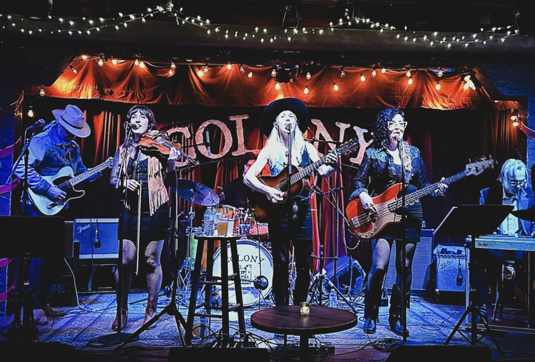Andrea Maddox & The Hey Y'alls