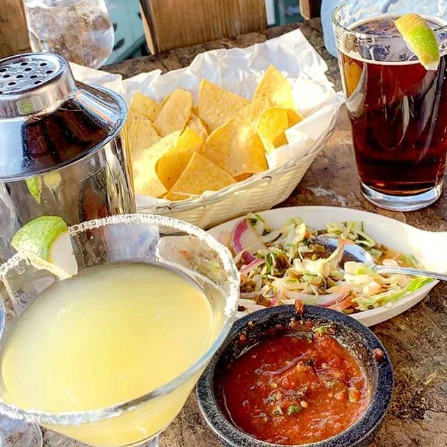 Small outdoor seating is now OPEN 😎
• 📸 by Johnna Rieke •
•
•
•
•
•
•
•
•
•
#salud #prost #pnw #leavenworth #downtownleavenworth #behindfrontstreet #sunshine #outdoors #mexicanrestaurant #chips #salsa #livinglavidaloca #raiseyourglass #datenight #n