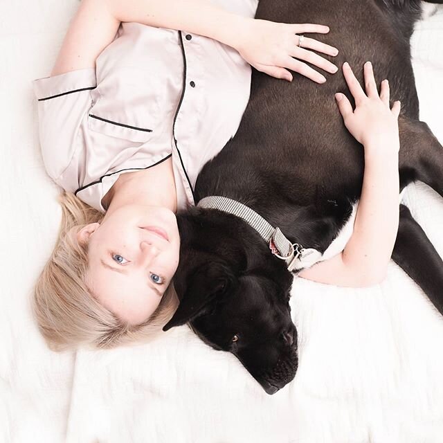 Staying home isn&rsquo;t so bad when you&rsquo;ve got a pup to snuggle⠀
.⠀
.⠀
.⠀
.⠀
.⠀
.⠀
.⠀
#stayhome⠀
#socialdistancelife⠀
#puppysnuggles⠀
#pawsalumn⠀
#chicagoblogger⠀
#chicagolifestyleblogger