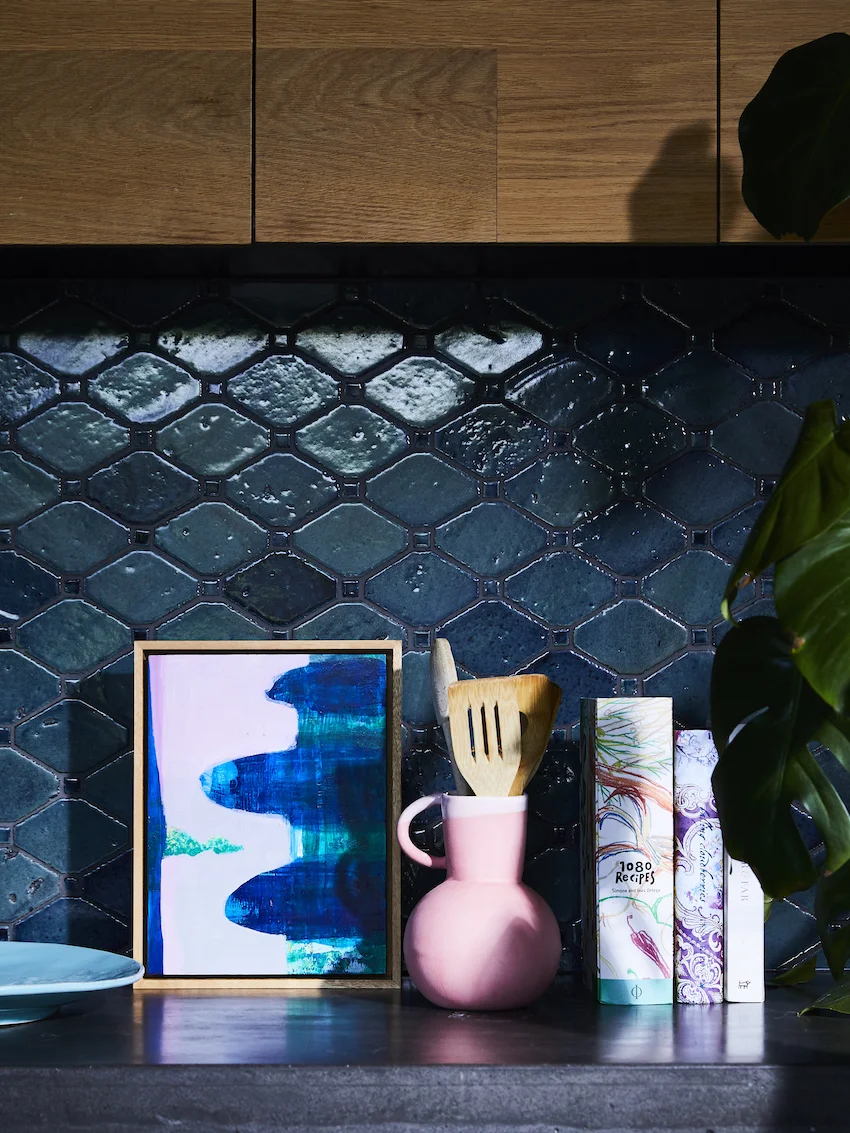 GI-10-Kitchen-in-Julia-Green-and-Her-Familys-Seaside-Sanctuary-in-Barwon-Heads-Australia-DesignSponge.jpg