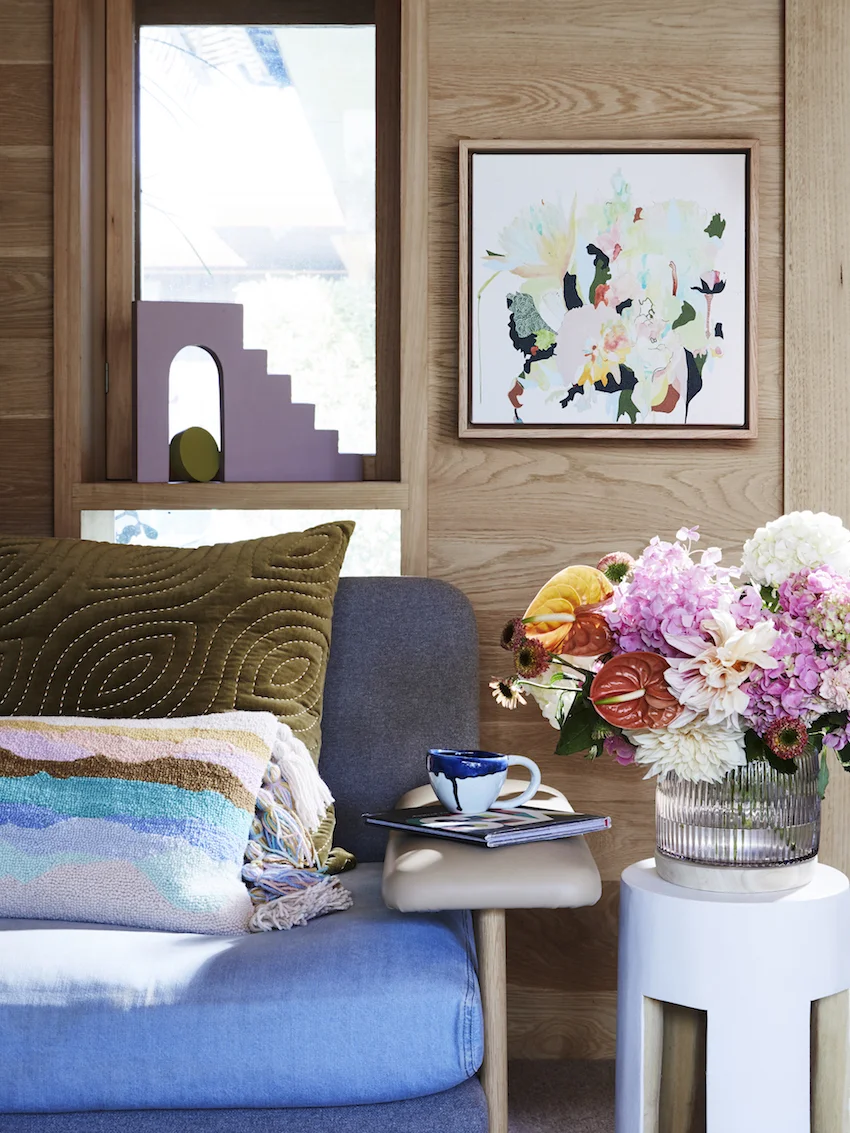 GI-21-Lounge-Detail-in-Julia-Green-and-Her-Familys-Seaside-Sanctuary-in-Barwon-Heads-Australia-DesignSponge.jpg