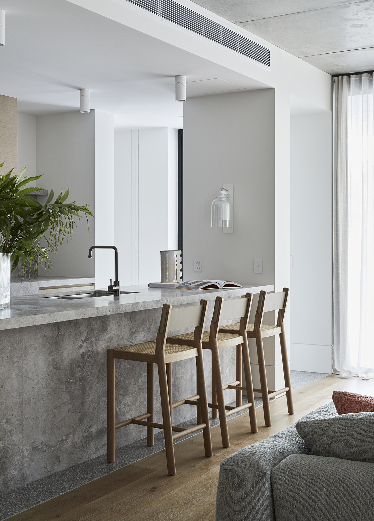 190412_DOCKER ST1644F.jpg