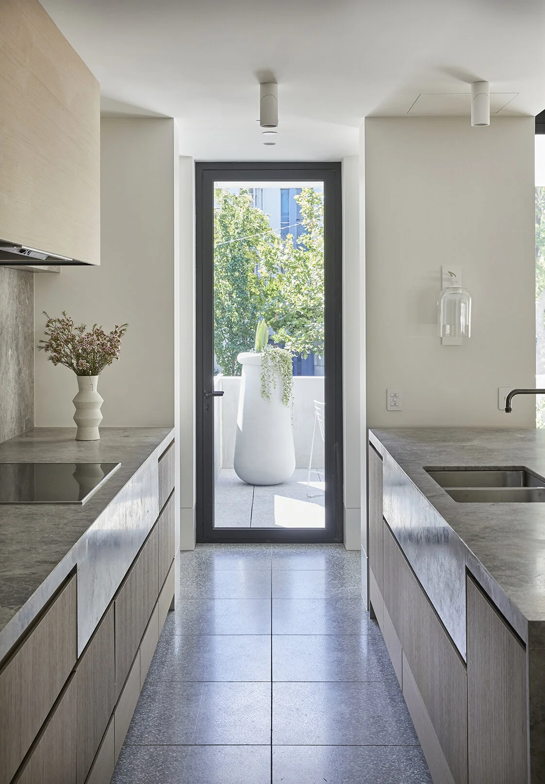 190412_DOCKER ST1751F.jpg