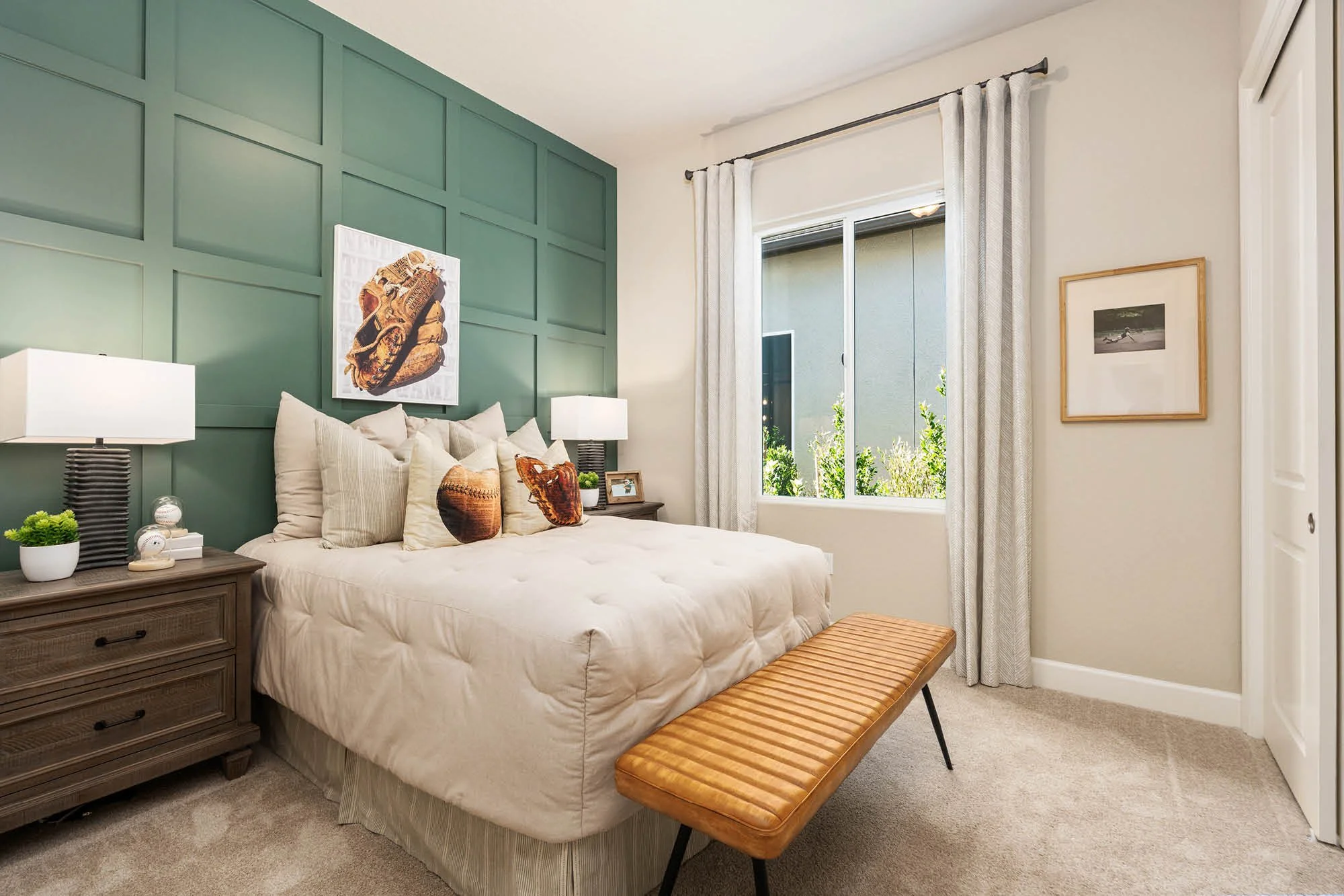 Windsor 2369 - 27 Bdrm Baseball.jpg