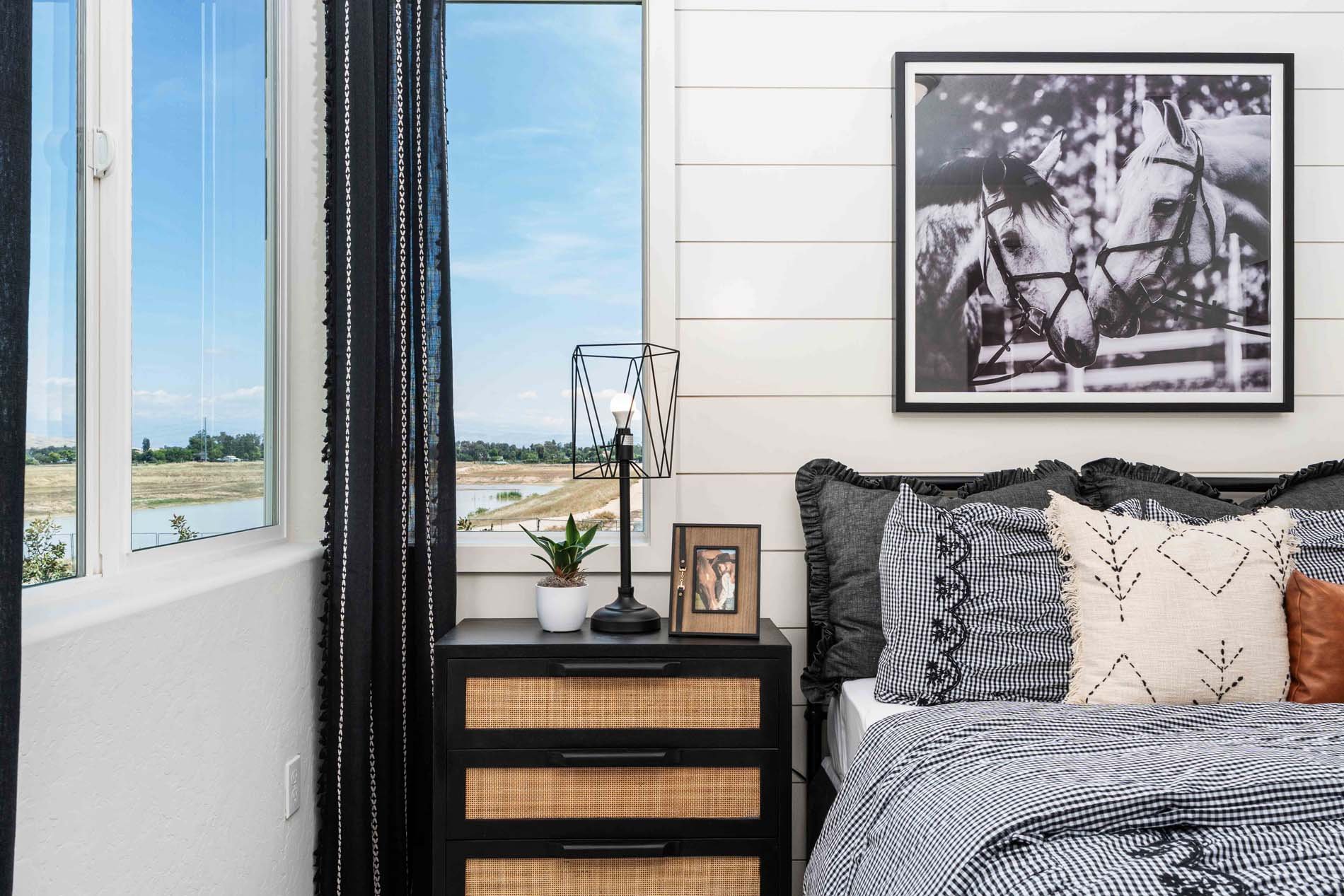 Regent Park 3056 - 41 Bdrm 5.jpg