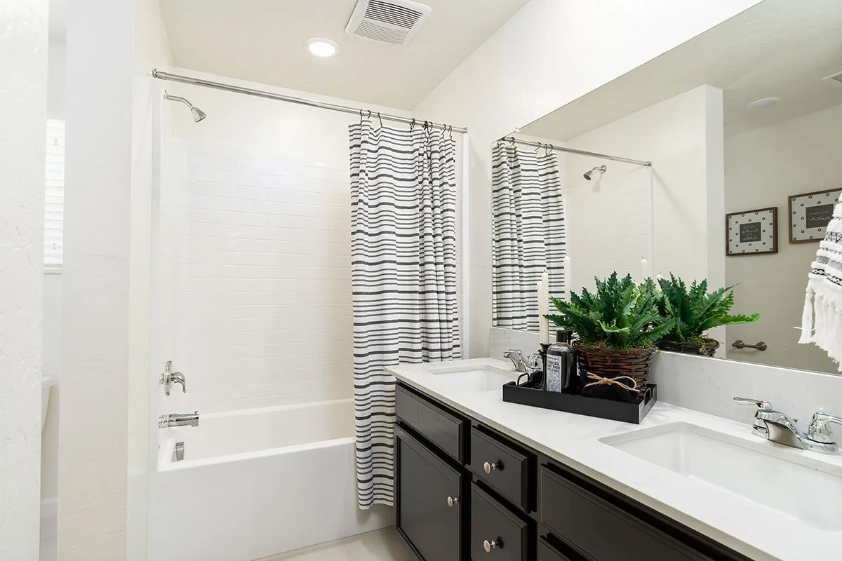 Citrea Fresno 2710 - 26 Bath.jpg