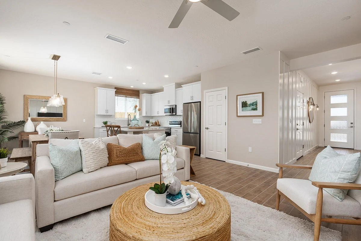 Citrea Madera 1482 - 8 Living to Kitch.jpg