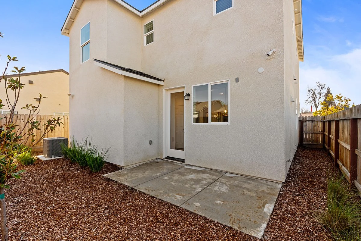 The Avenue 1227-36 Backyard.jpg