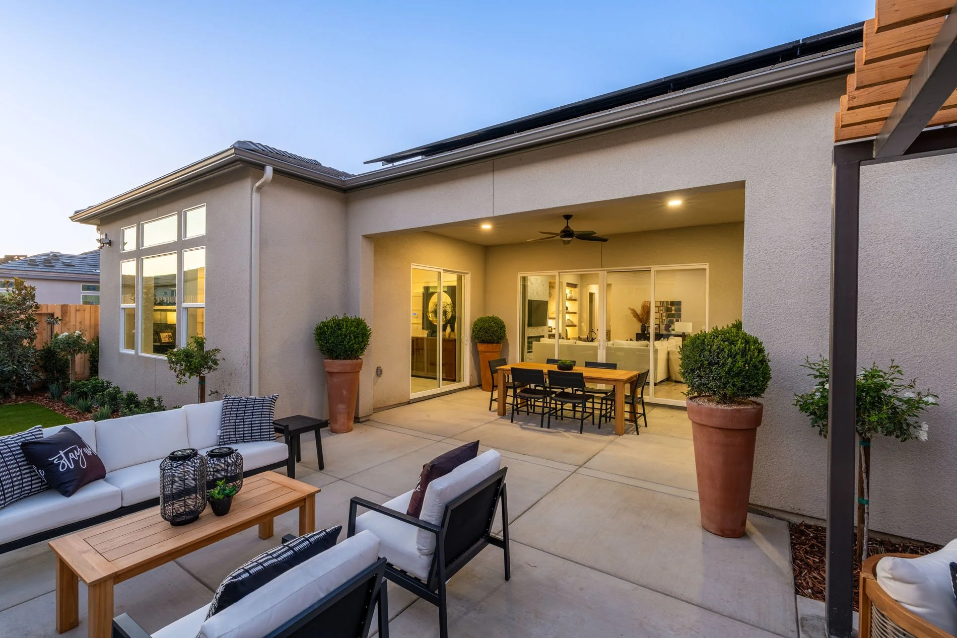 California Room With Outdoor Refrigerator/Freezer Outlet