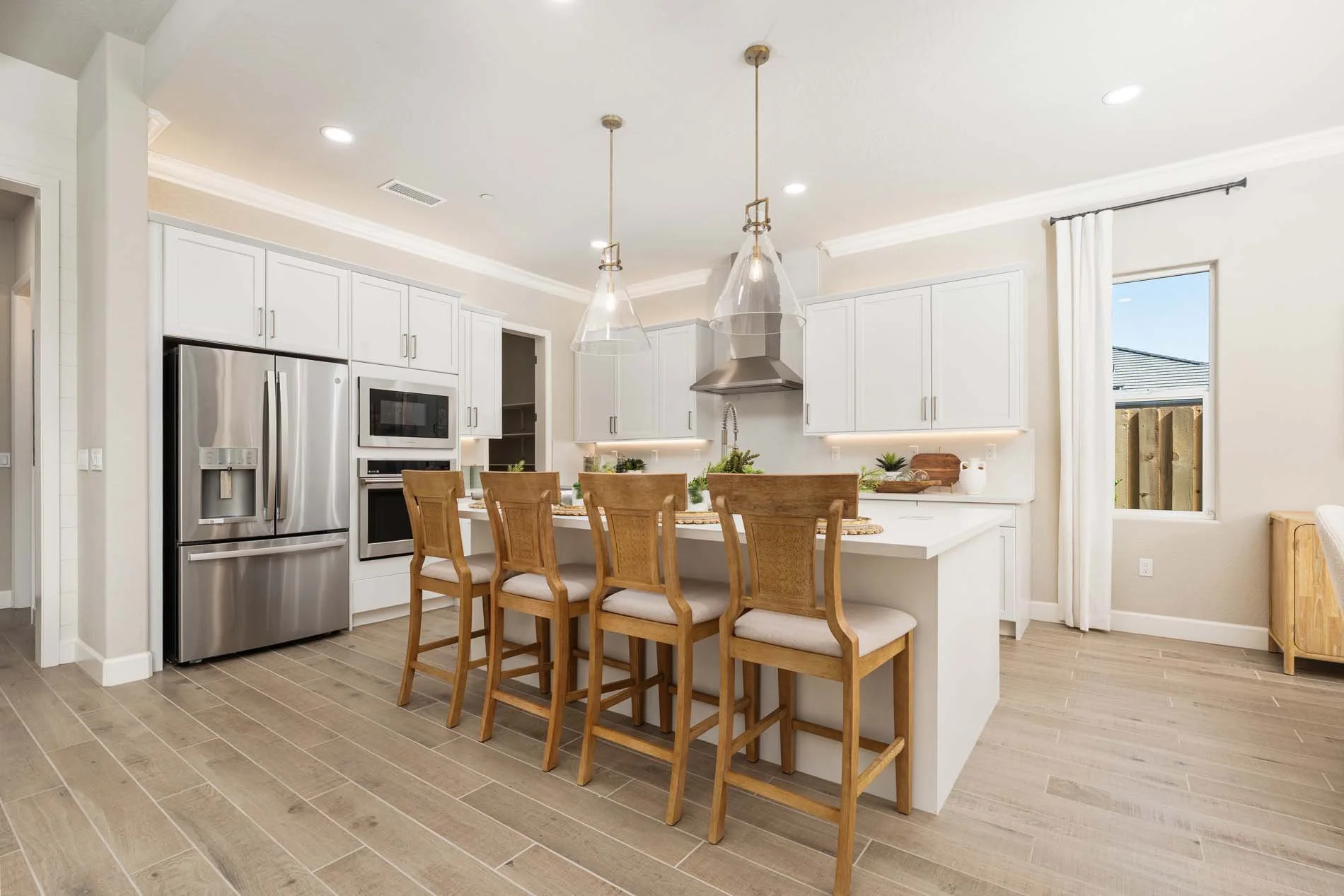 Chef’s Kitchen — Expansive Island, Above & Under-Cabinet Lighting