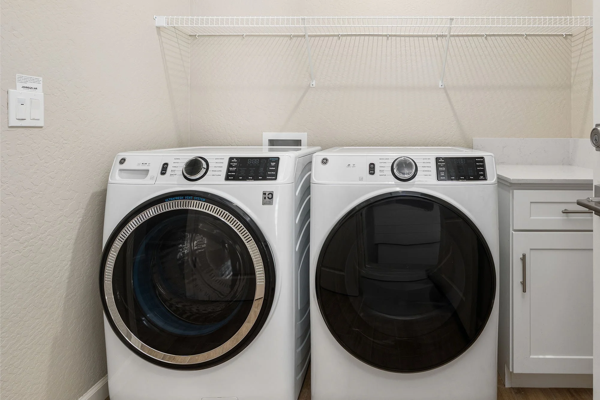 Washer & Dryer
