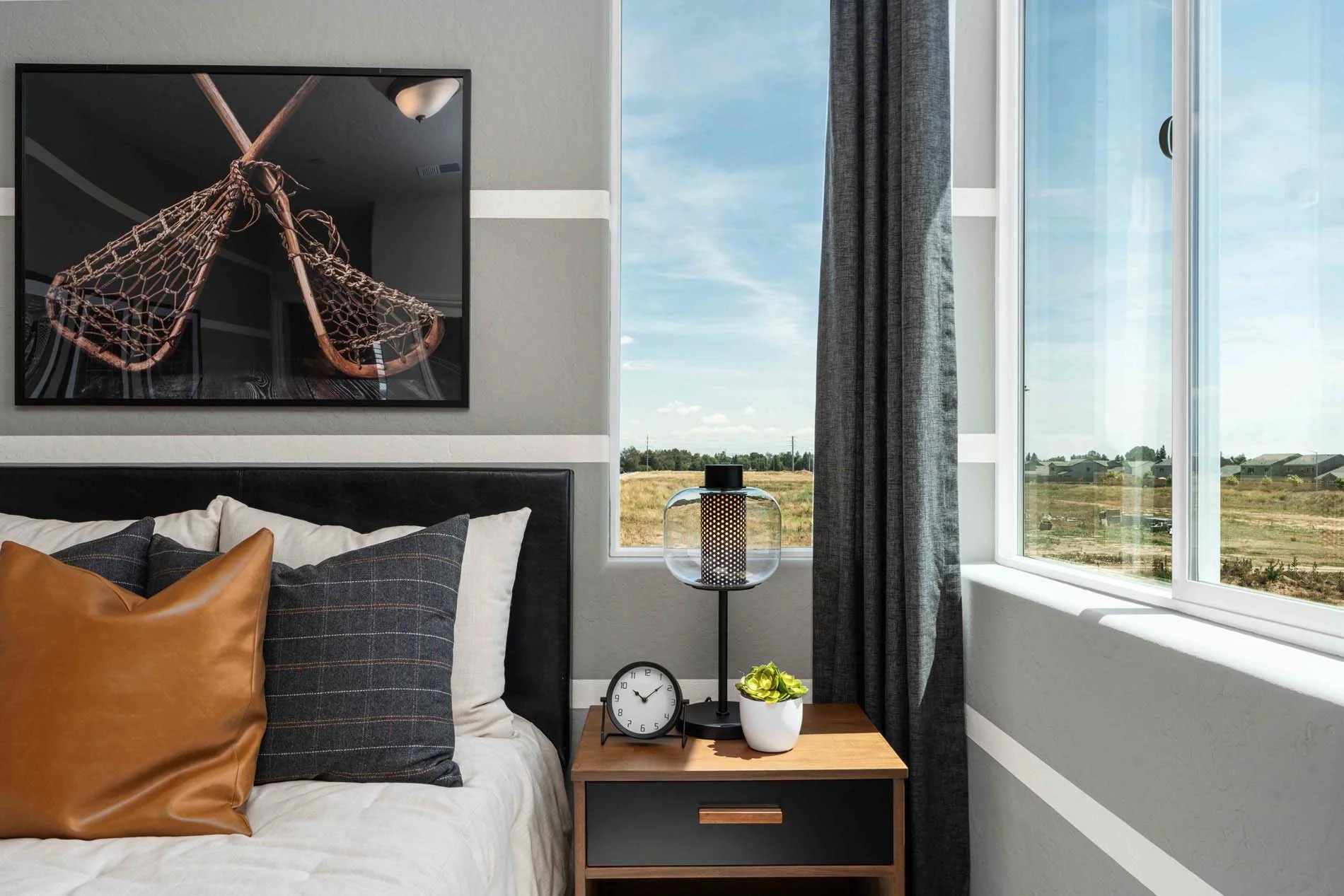 Regent Park 3056 - 45 Bdrm 3.jpg