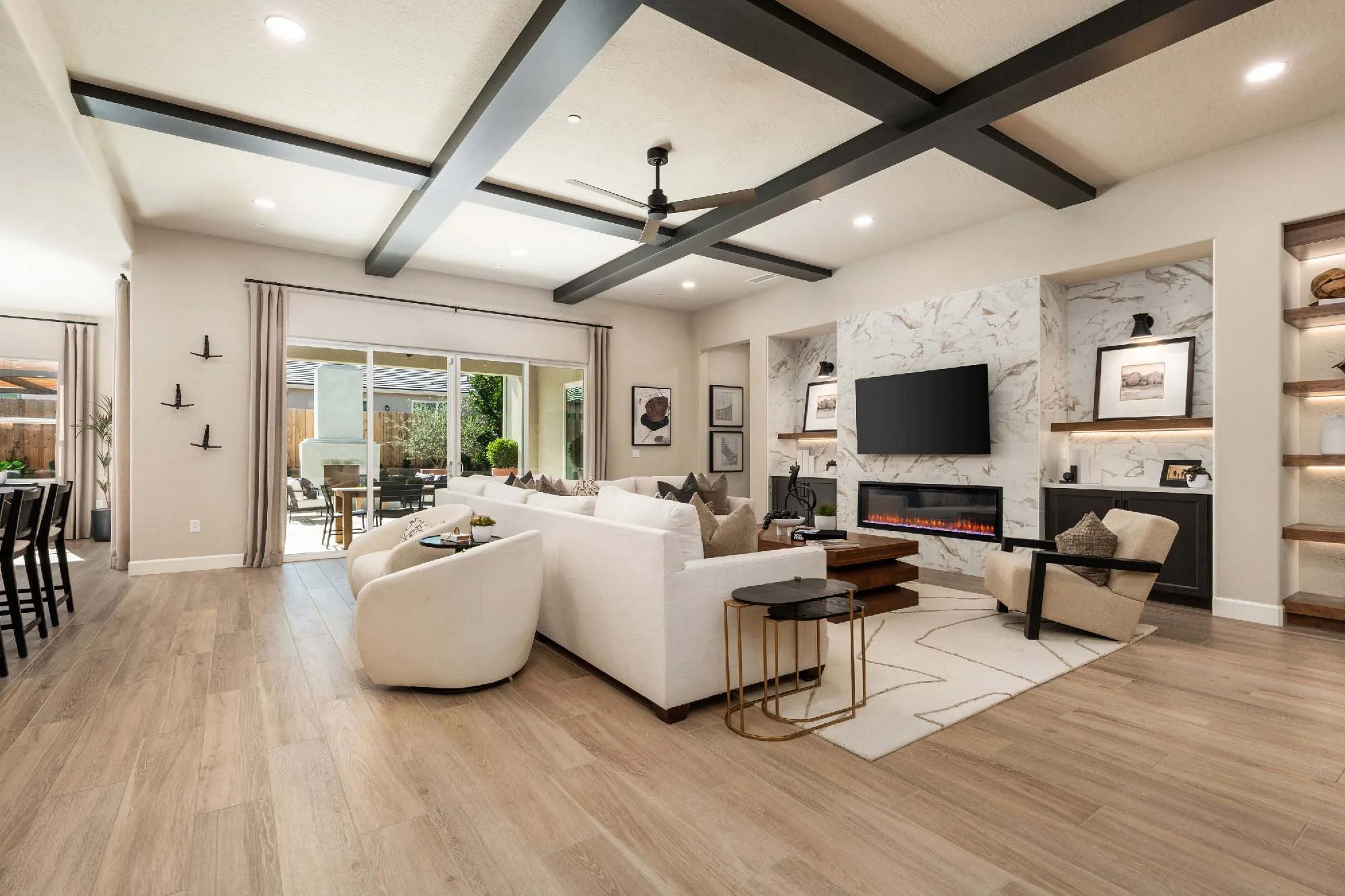 Windsor 3125 - 21 Living r1.jpg