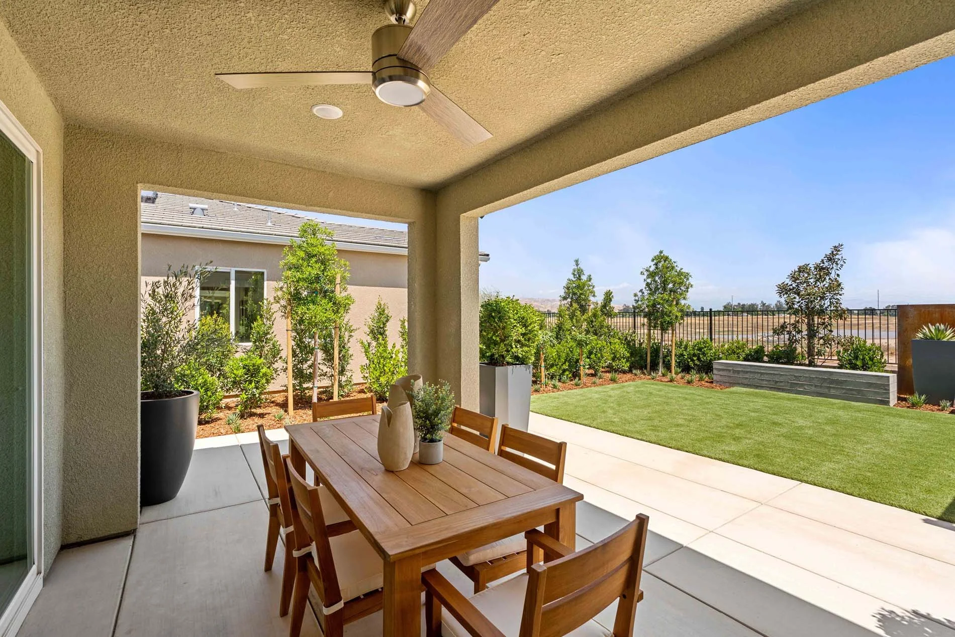 Regent Park 2568 - 56 Patio.jpg