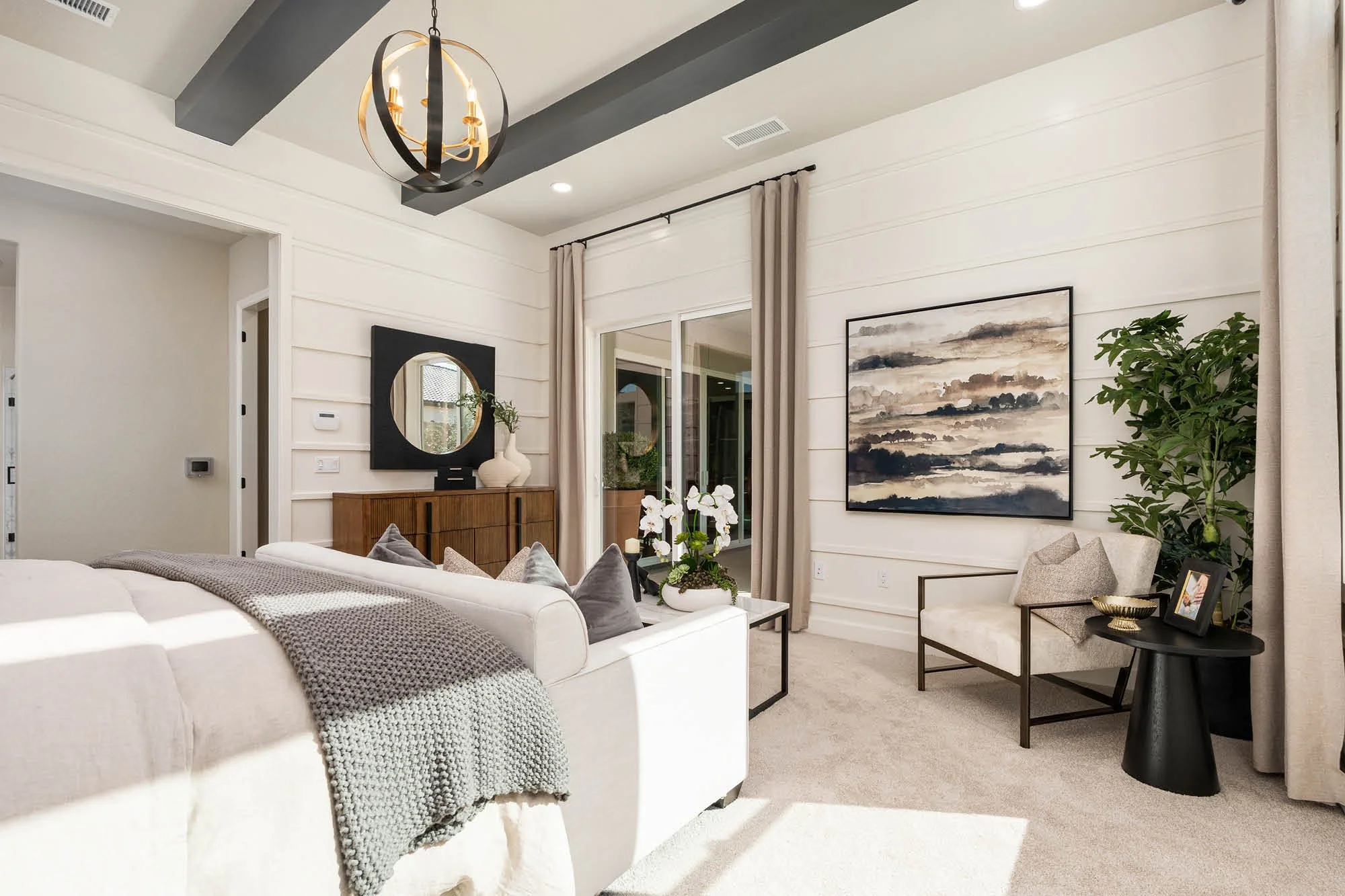 Windsor 3125 Detail Primary Bdrm 1.jpg