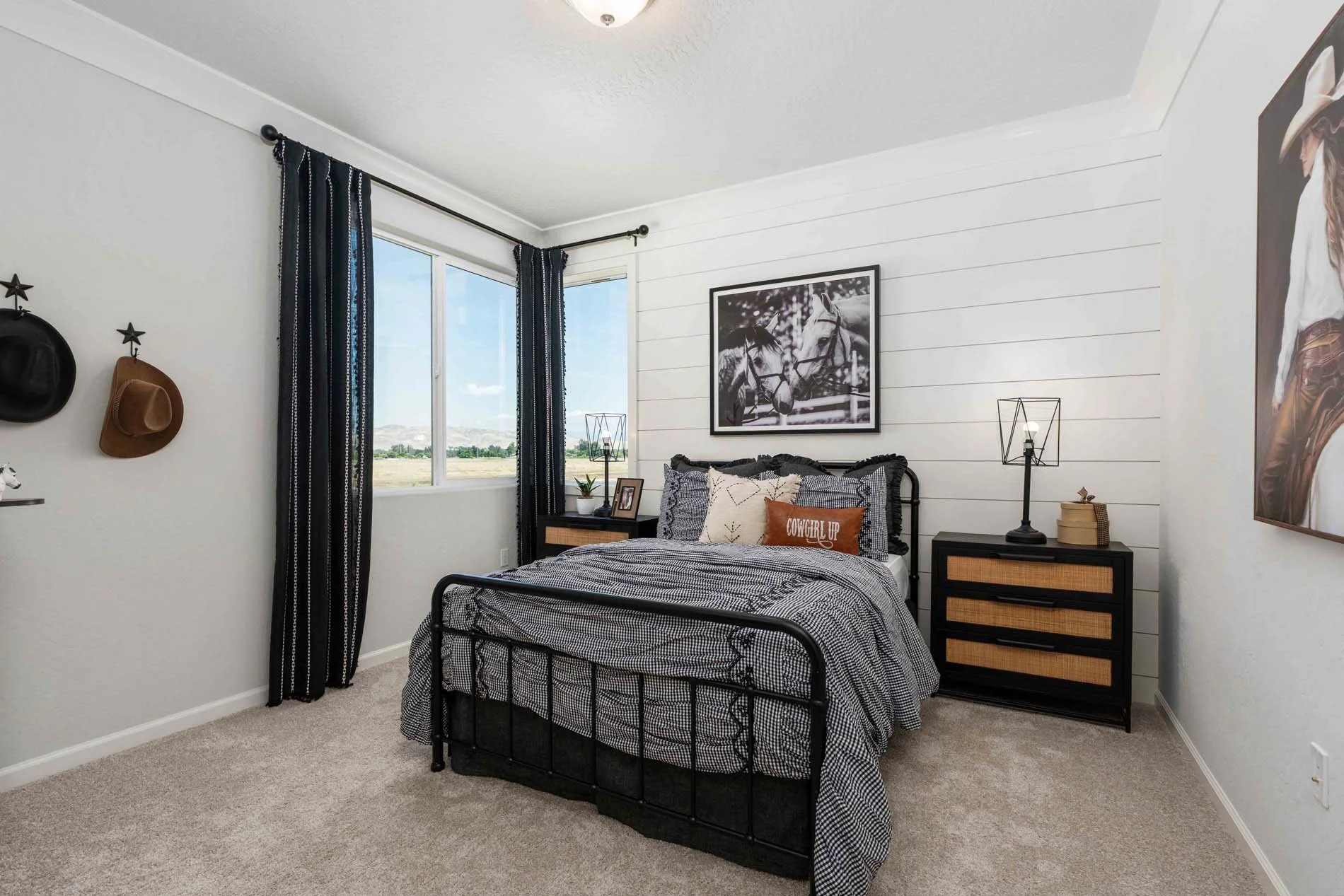 Regent Park 3056 - 40 Bdrm 5.jpg