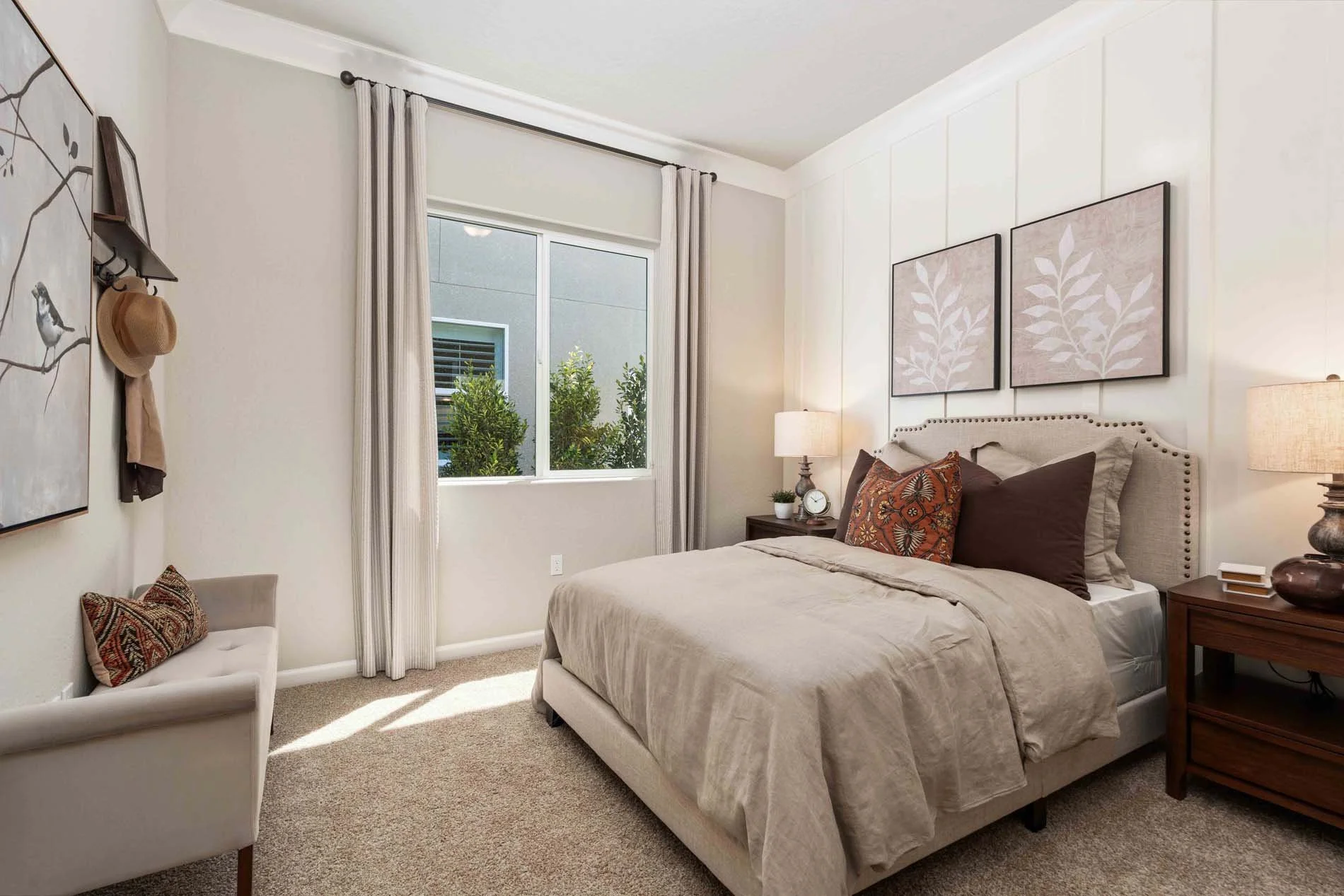 Regent Park 2162 - 43 Bdrm 2.jpg