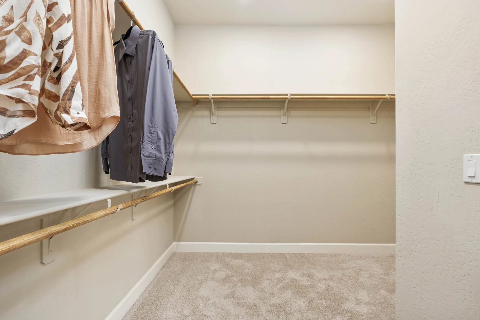 Windsor 3125 - 25 Primary Closet.jpg