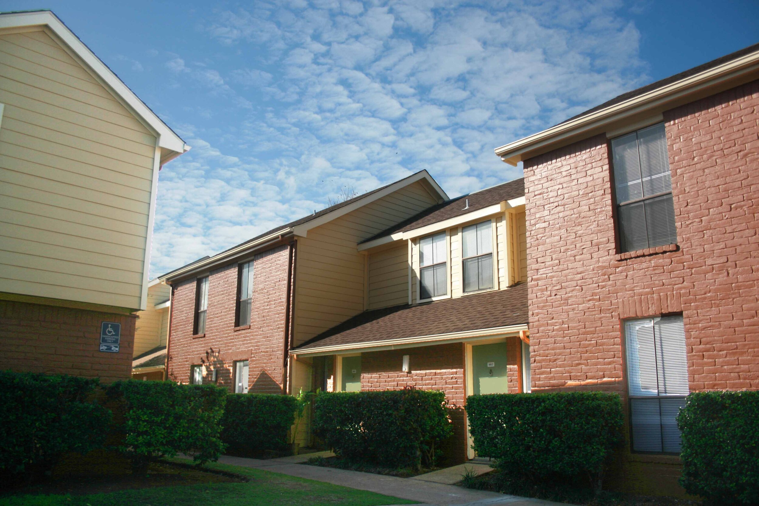 Apts 3.jpg