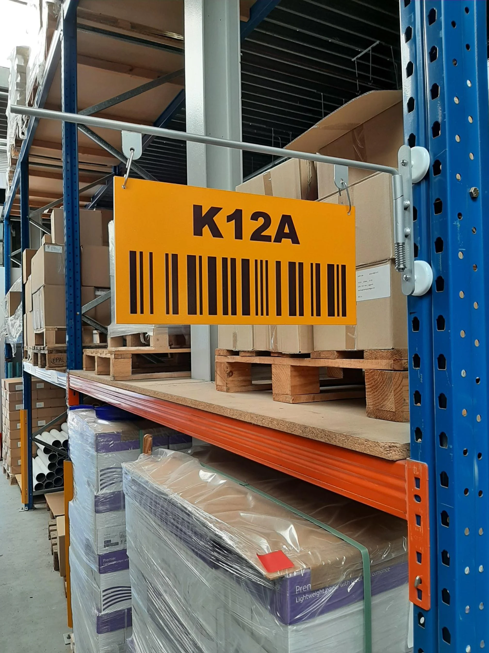 Zwenkbord voor in warehouse