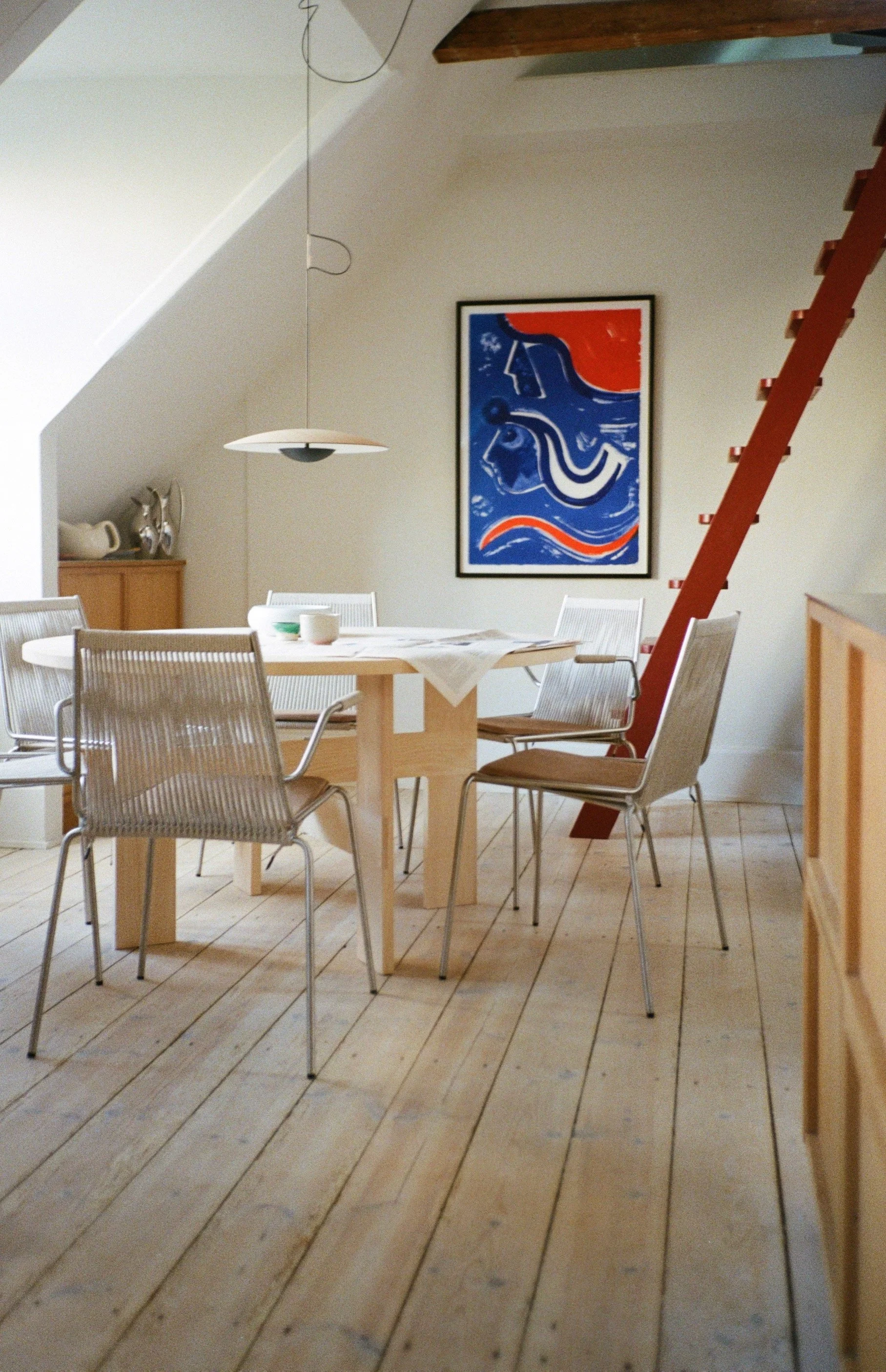 Explore the Essence of Home: The Mio Table Anchoring Everyday Moments