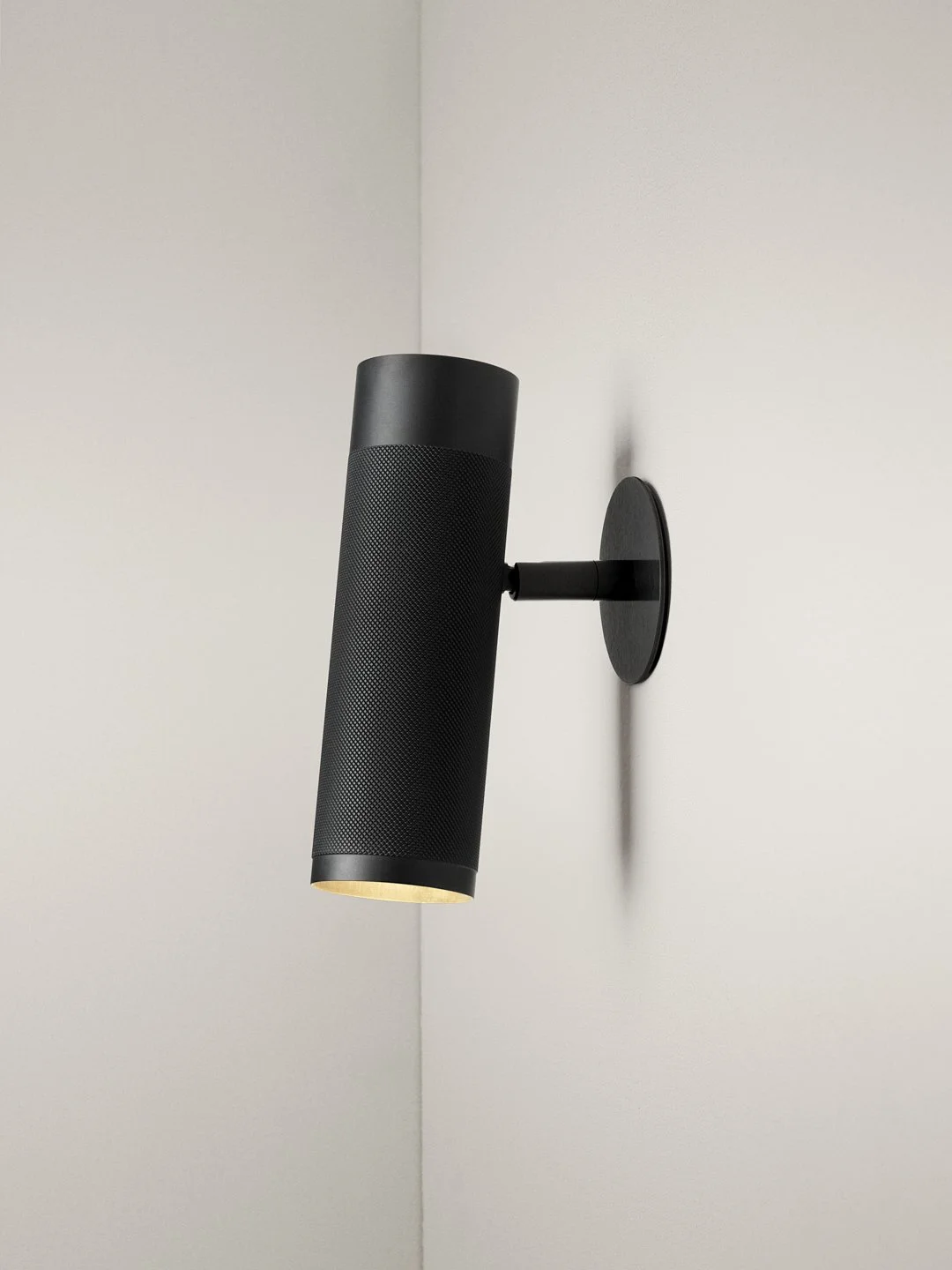 RW1166_Patrone Recessed Wall Lamp_Thorup Cph_Packshot_Black Brown Brass_BG_Low Res.jpg
