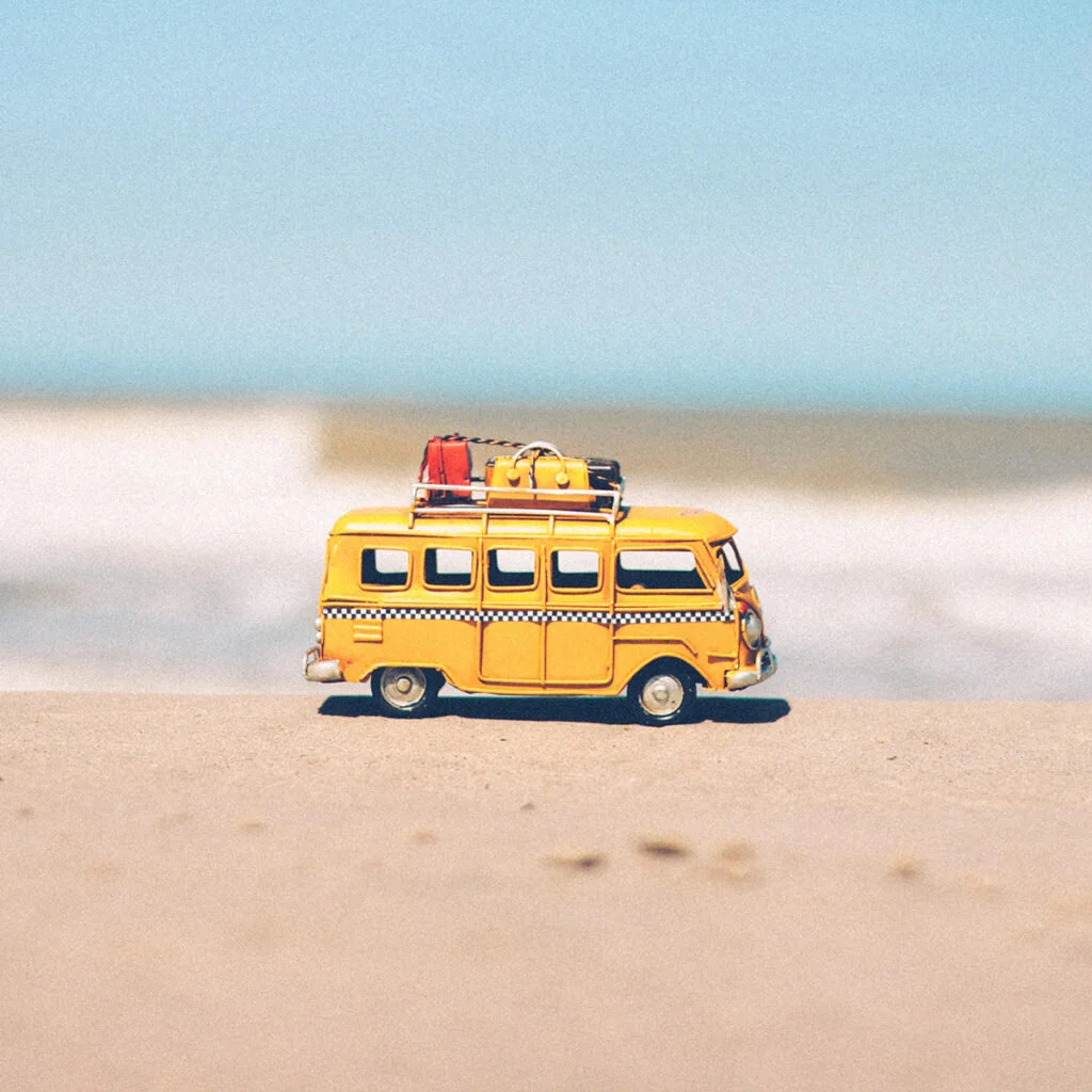 Travel easy, travel light