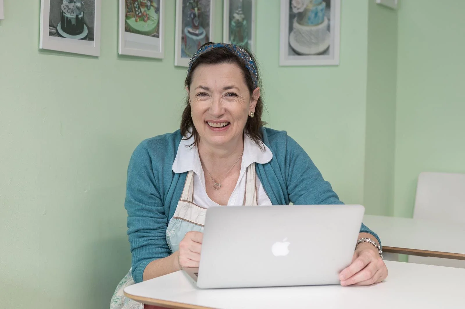 Is It Just Me? Cats, Filming & What I'd Do When I Win The Lottery !