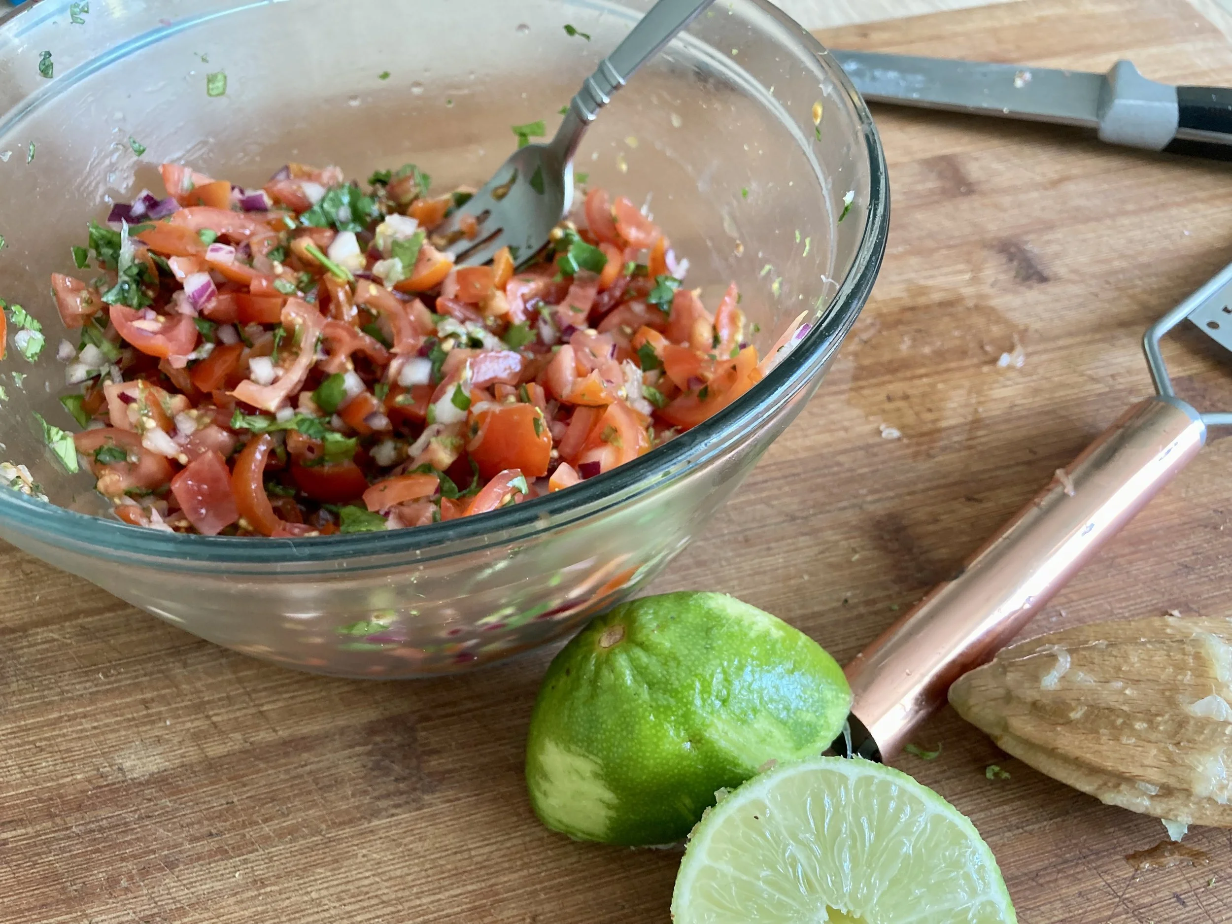 Quick Fresh Tomato Salsa