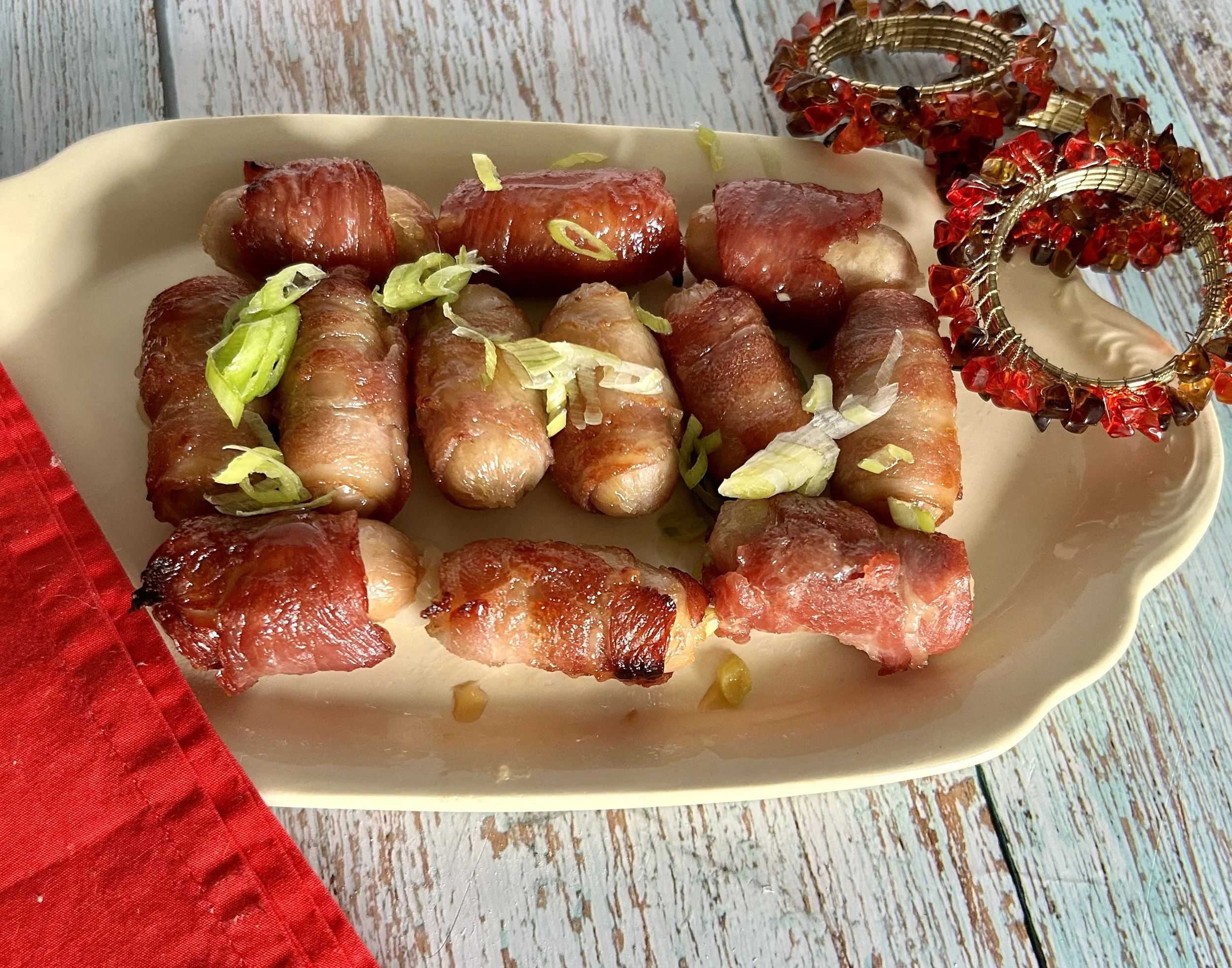 Maple Syrup Sausages in Bacon 