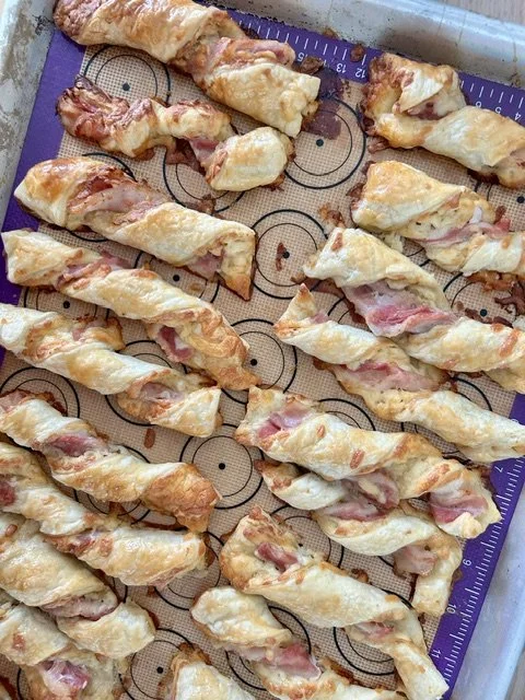 Cheese &amp; Bacon Pastry Twists 