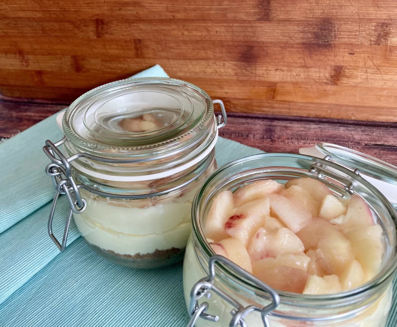 No bake Fresh Peach Jar Cheesecake Recipe Lee & The Sweet Life