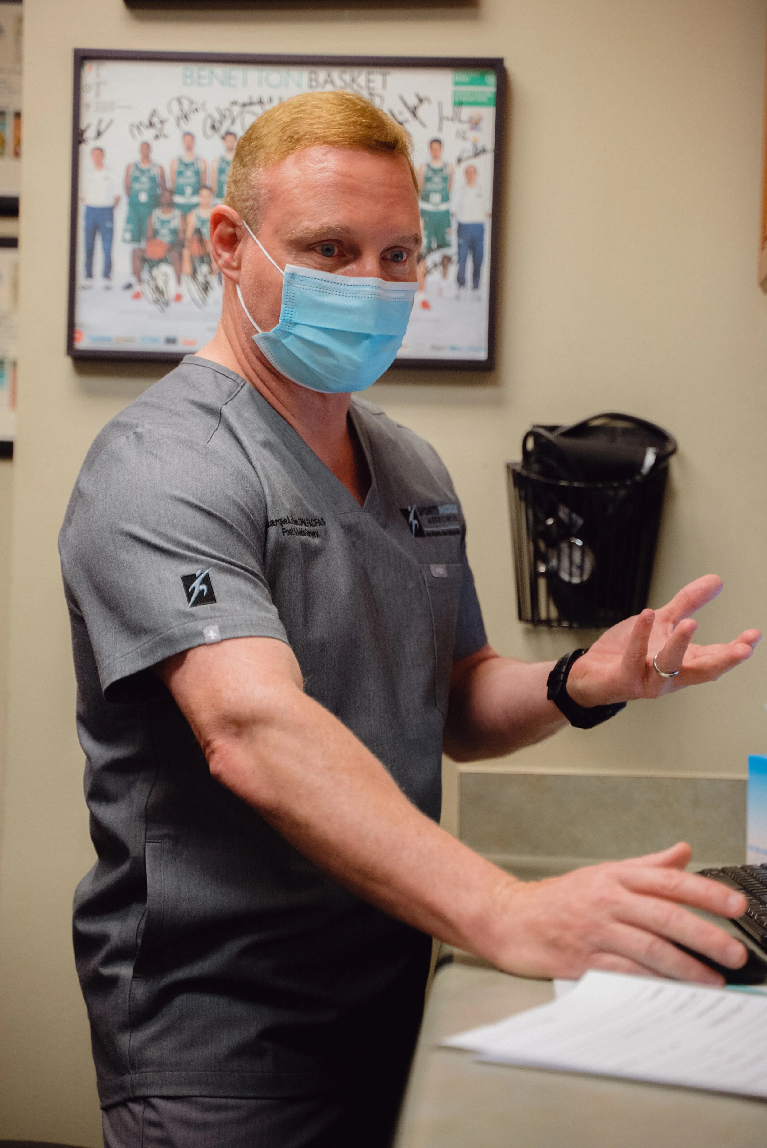 Spurs Lane Medical Center — Sports Medicine Associates of San Antonio