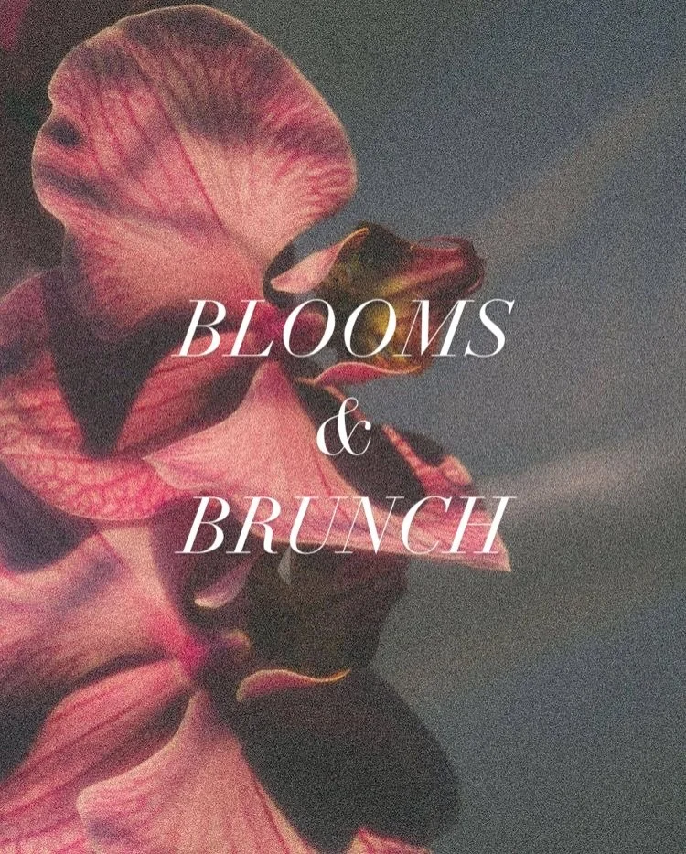 BLOOMS AND BRUNCH WITH @posiesflowertruck_sarasota 🌺🌸🌻💐🌼 

Tomorrow from 10am - 1pm