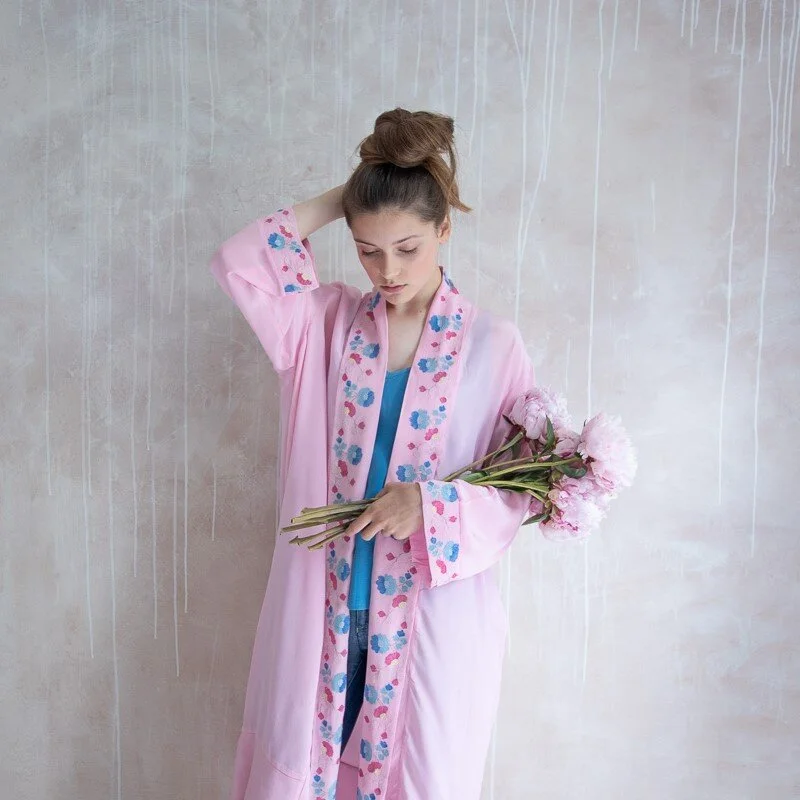 Zelda gown with Sai embroidery, pink 