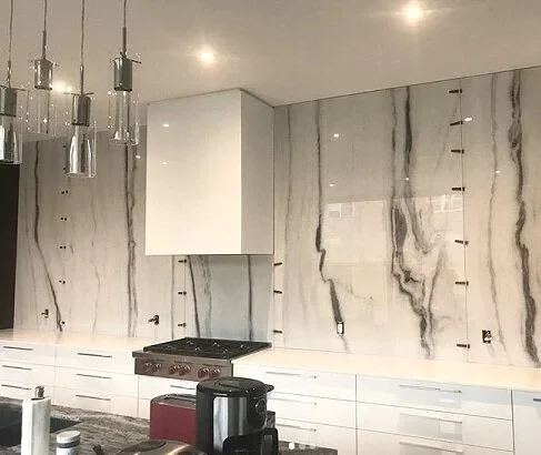 Modern kitchen tile backsplash