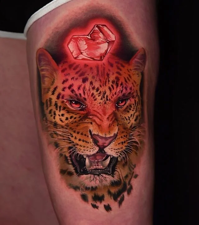 #repost @dannyelliott_ink
・・・
A rough cut stone for her Daughter, and a leopard for herself - This tattoo is about love, and what we’re willing to do to protect it. Thanks Jenny! •
@rebelmusedenver 
@quickcaps @redemptiontattoocare @stenc
