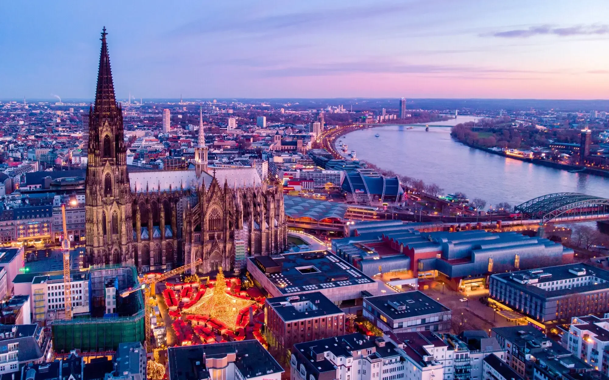 assets2Feddad68ed57b4f8fb3d8a9411b32c38a2Fb5f05018b843495cb9a6028252acd82f (1).webp