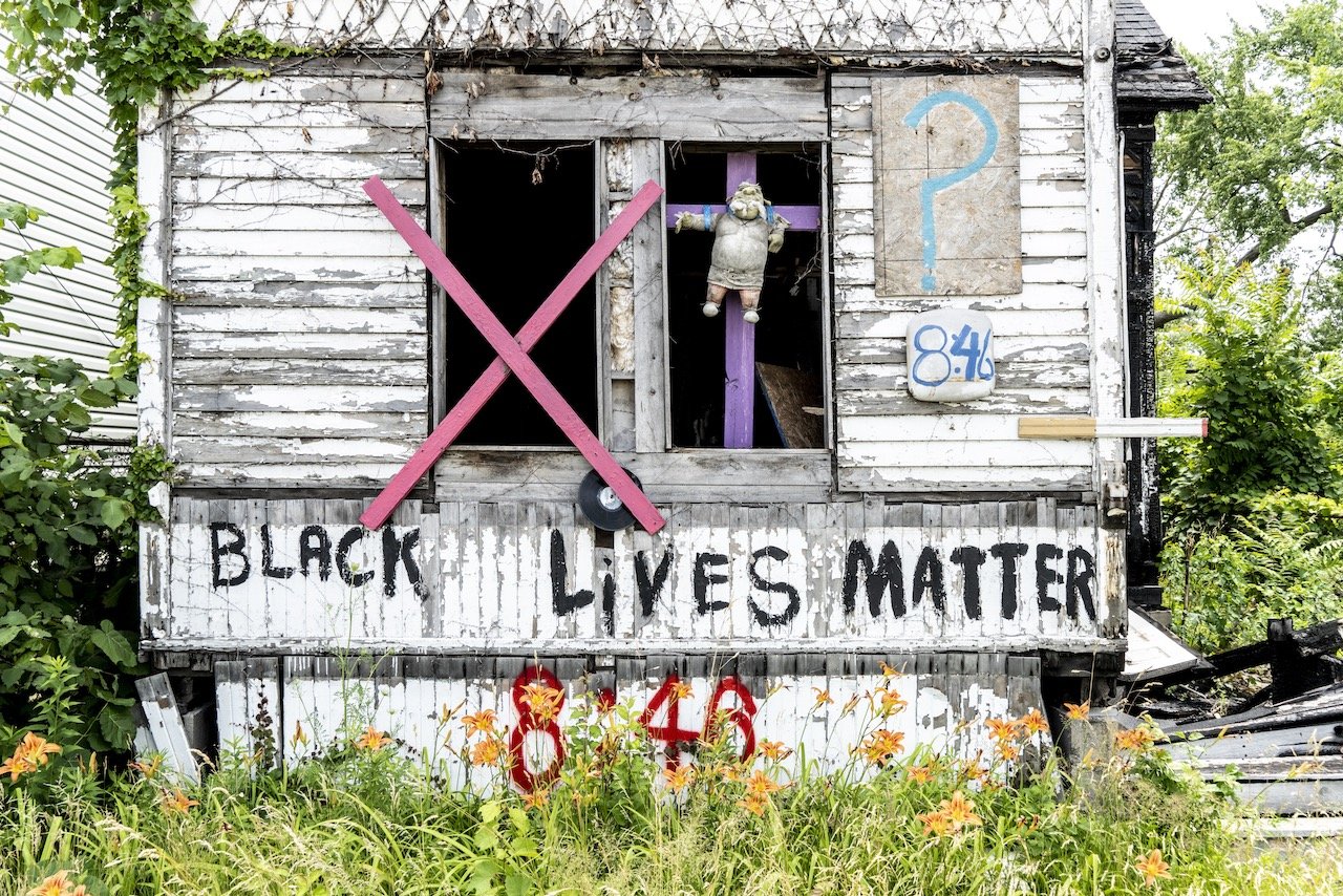 Black Lives Matter, 8:46 is a reference to George Floyd's murder by being unable to breath for 9 minutes. 3650 Mack Ave., Detroit, July 3, 2021.