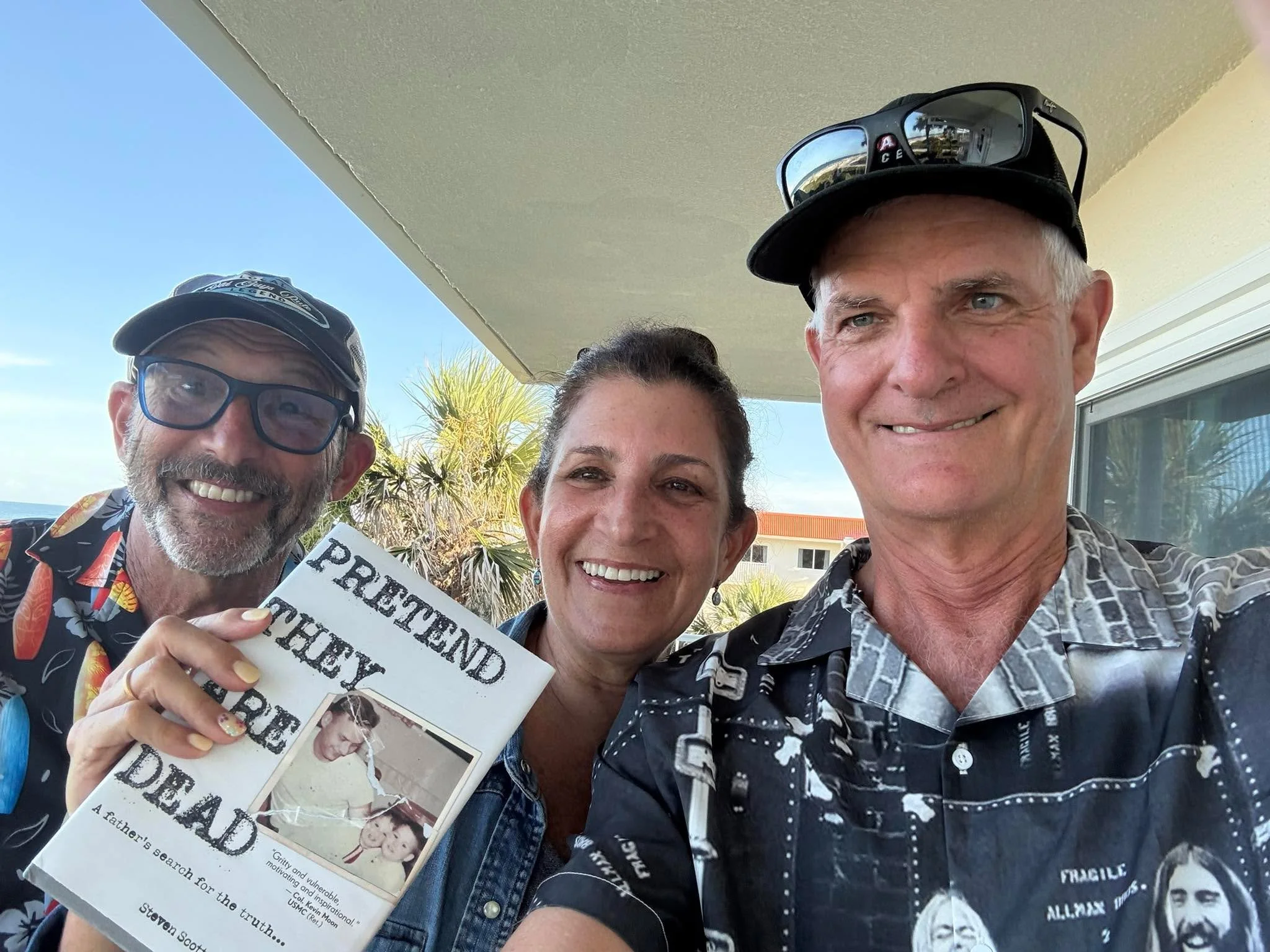 Fans of Pretend You Are Dead 📖❤️