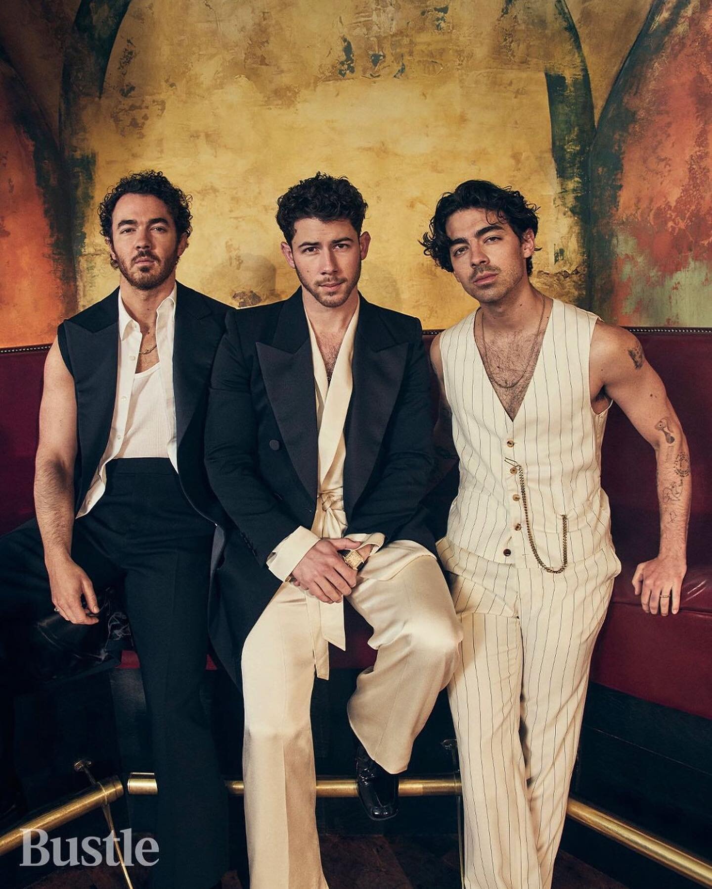 Had the pleasure of tailoring the @jonasbrothers for @bustle Magazines May cover! Thank you to the incredible Bustle team for having me! 

Photographer: @Beaugrealy
Stylist: @eehay @sydneylopez
Grooming: @kumicraig
Tailoring: @kerryphelandesigns 
Tal