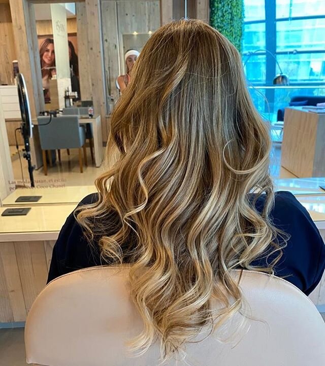 Balayage ❤️ Divino ❤️ Pr&oacute;xima reapertura 3 de julio 😀
Agenda tu cita 91278923/91278924 
WhatsApp: 5513530546
www.esainbeauty.com
O puedes hacer tu cita por IG.

#balayageblonde #balayages #tumejorversi&oacute;n #tumejorversion #balayagedhair 